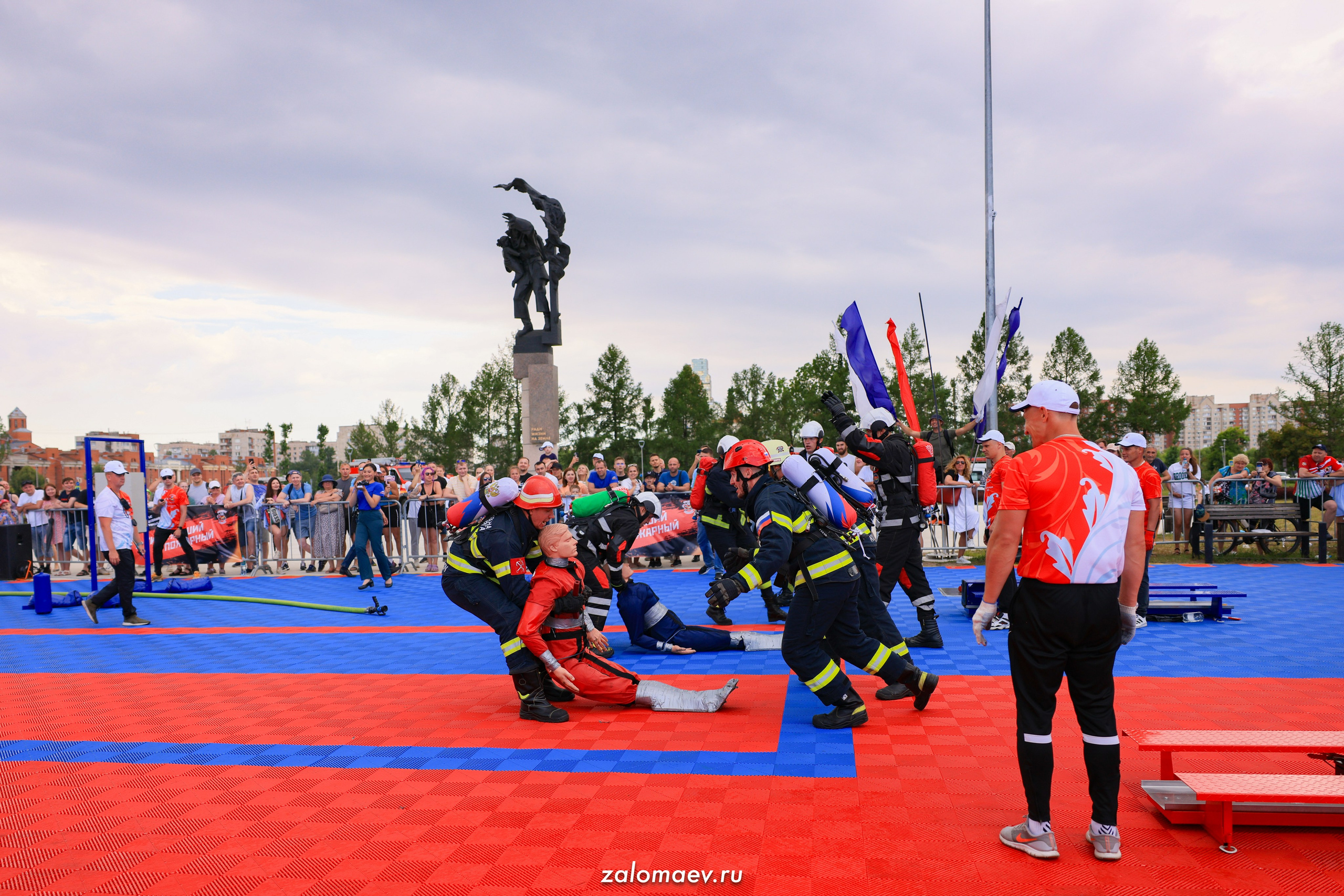 Сильнейший пожарный. Фотограф Александр Заломаев