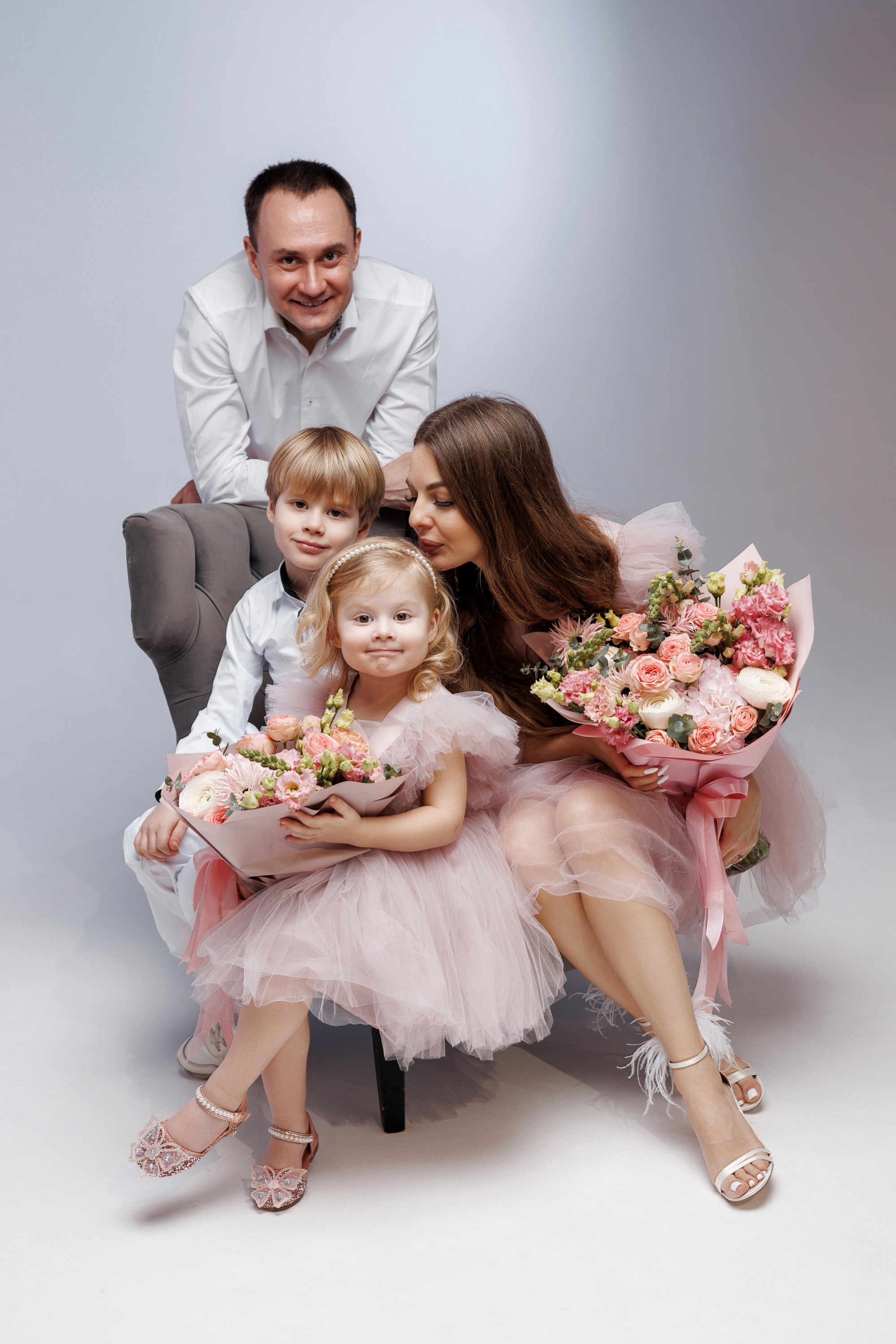 Съемка Дня Рождения Алисы в фотостудии CROSS-STUDIO зал IDEAL. Свадебный и семейный фотограф в Москве и МО Елена Агапова