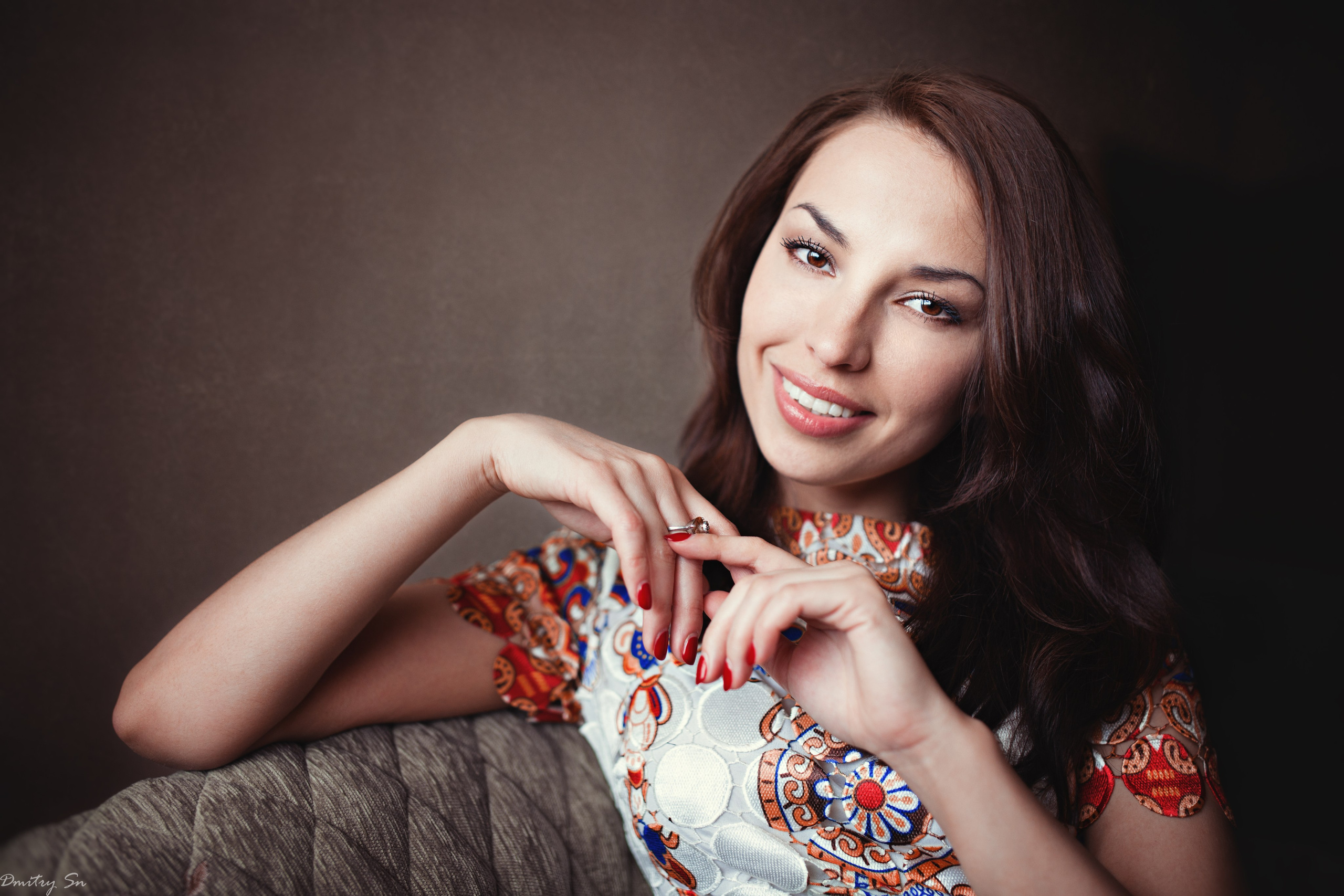 Фотосет с Аней у окна для «себя»