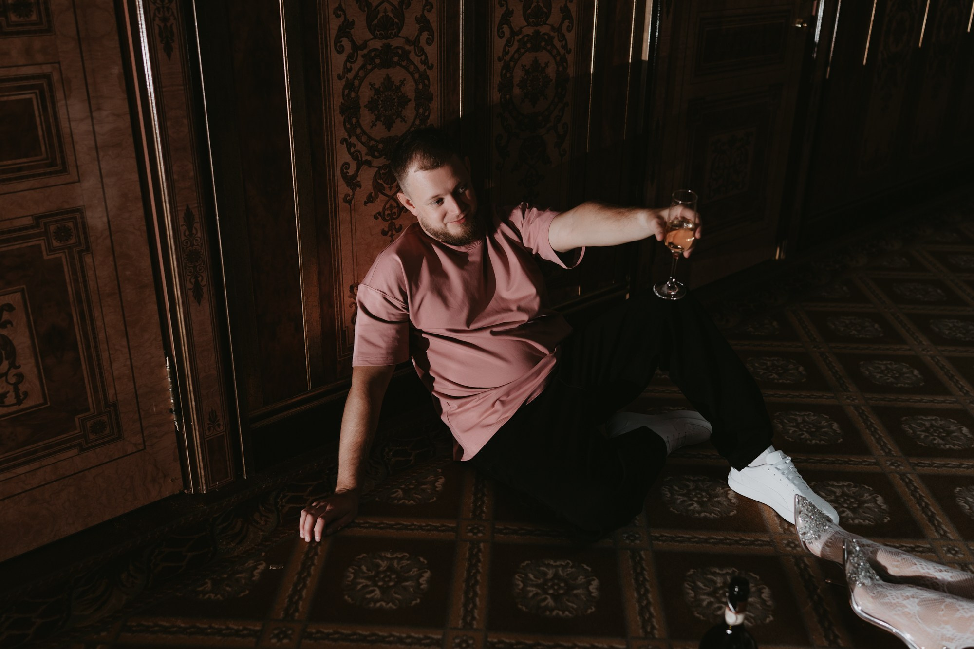 Свадебная фотосессия в отеле Royal. Свадебный и репортажный фотограф в Ярославле Евгений Сальников