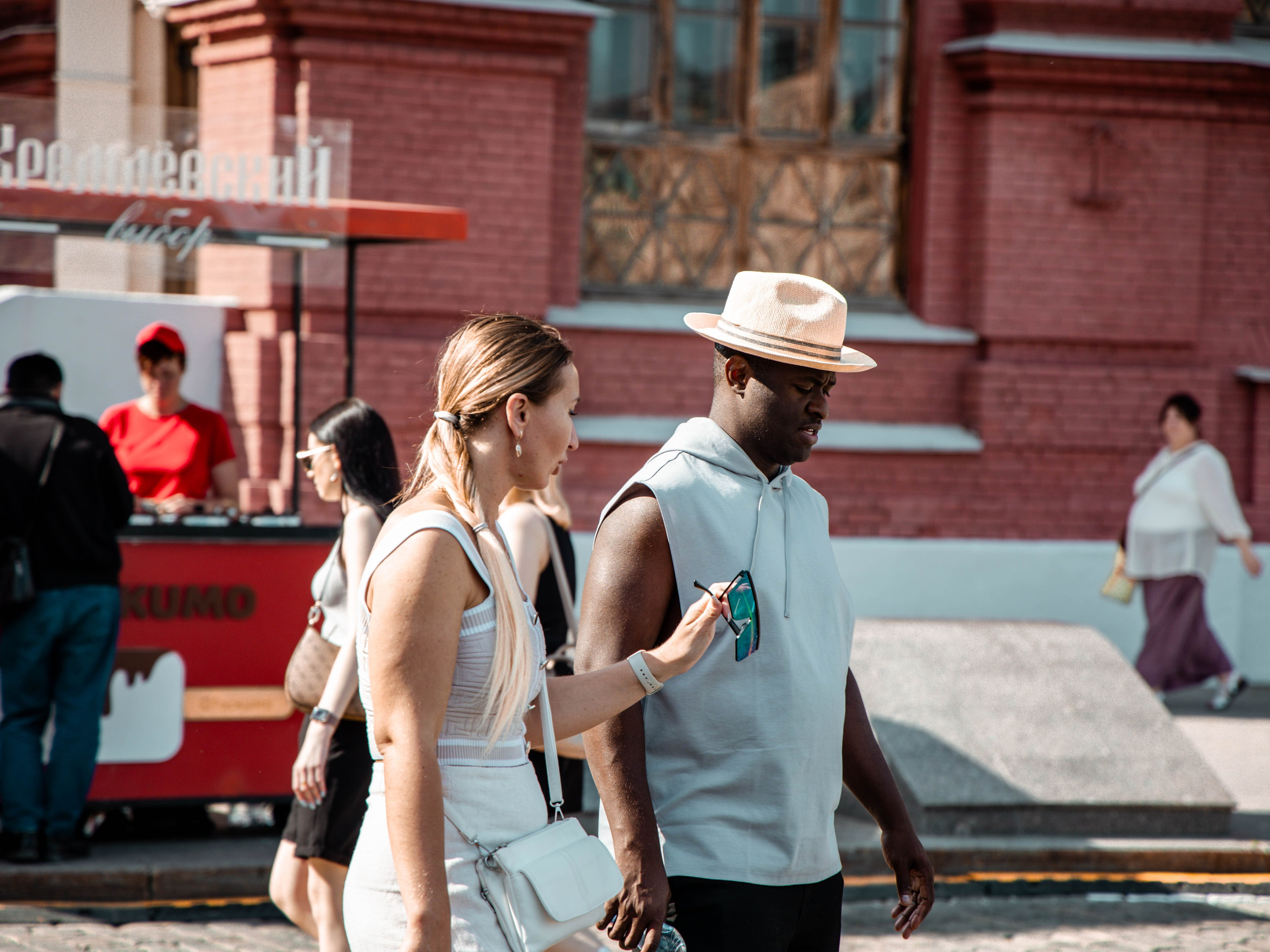 Люди Москвы. Фотограф для маркетплейсов, фотоуслуги в Жуковском Татьяна Марсуверских