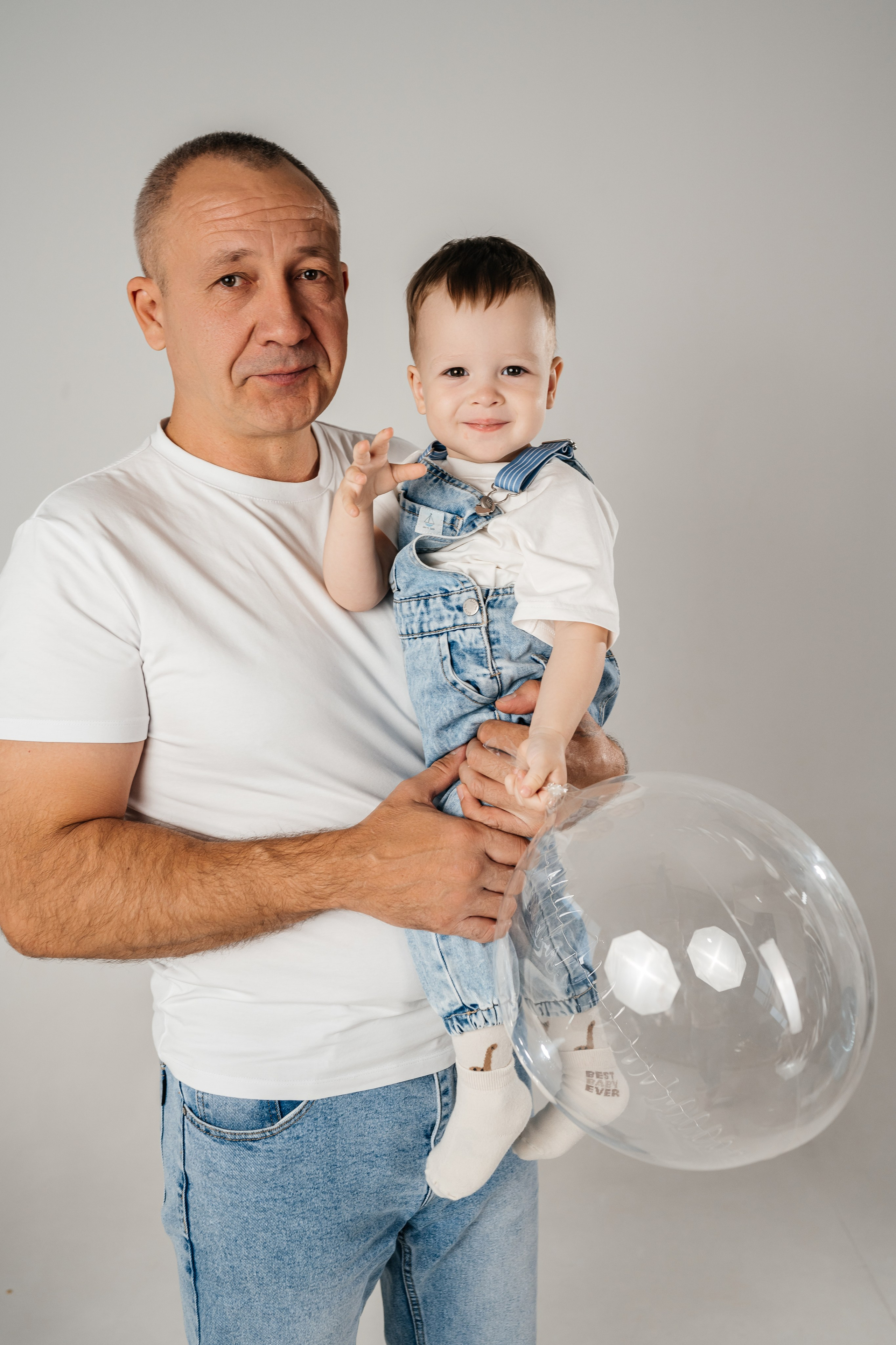 Семейная фотосессия в студии. Фотограф в Каменске-Шахтинском Ольга Сагал