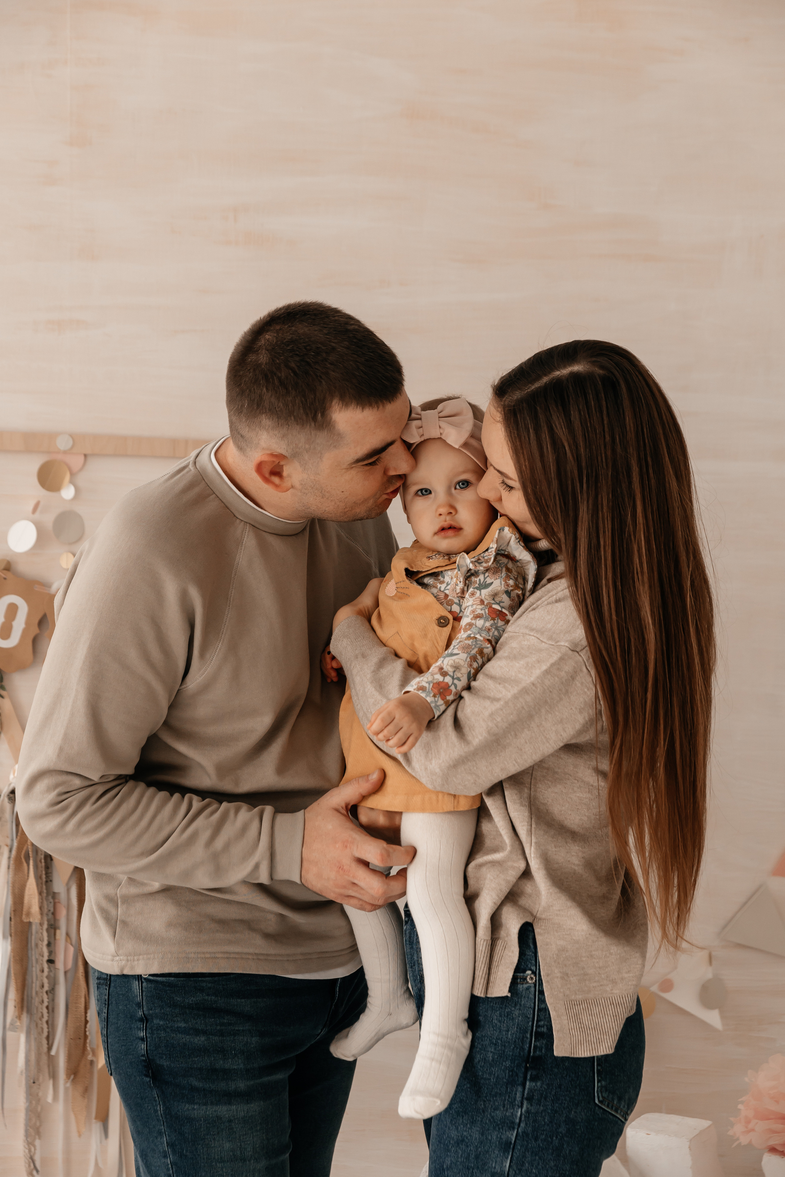 Наталья, Артем и Ксюша. Семейный фотограф Минск Усова Ольга