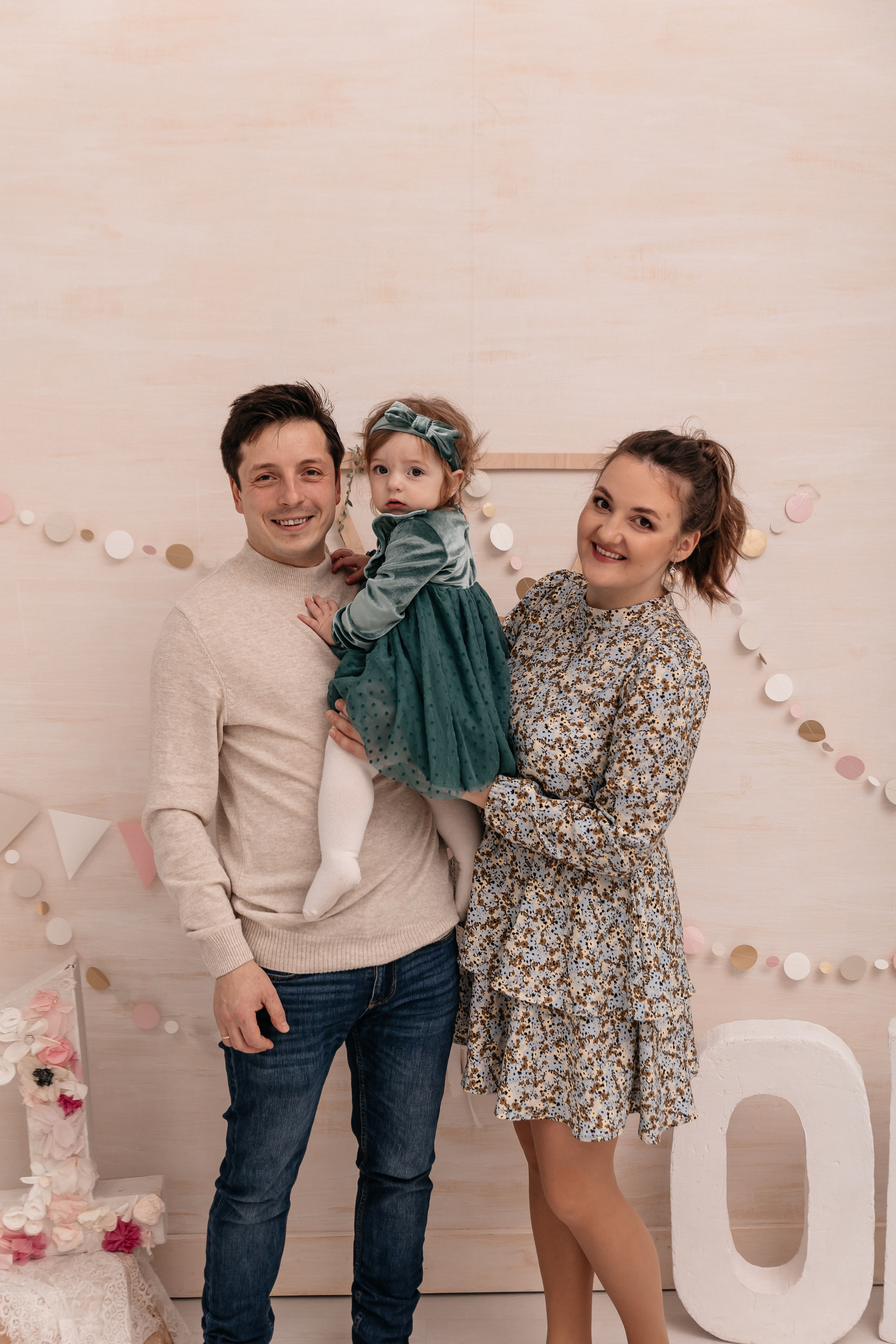 Элла, Андрей и Белла. Семейный фотограф Минск Усова Ольга