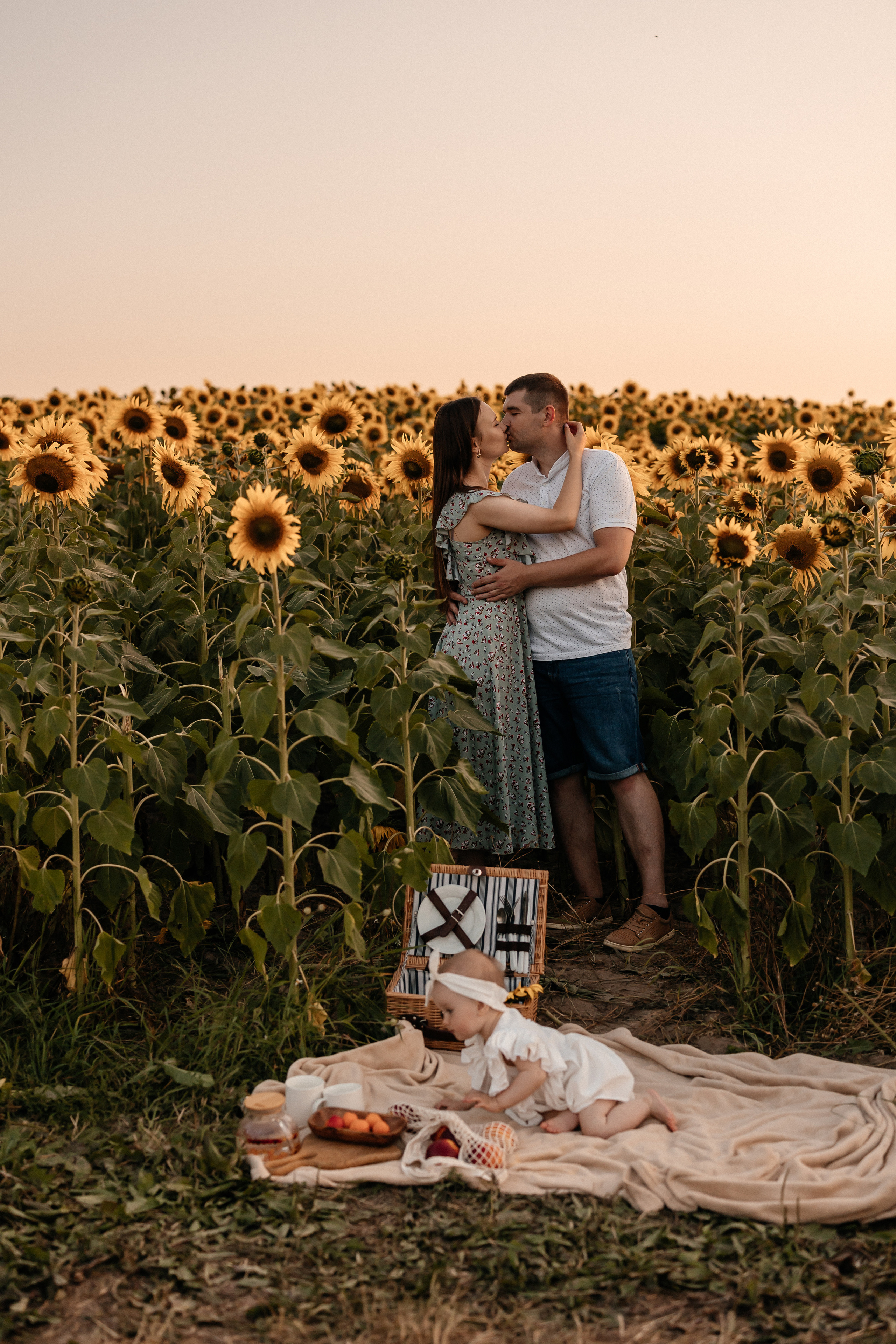 Наталья, Артем и Ксюша. Семейный фотограф Минск Усова Ольга
