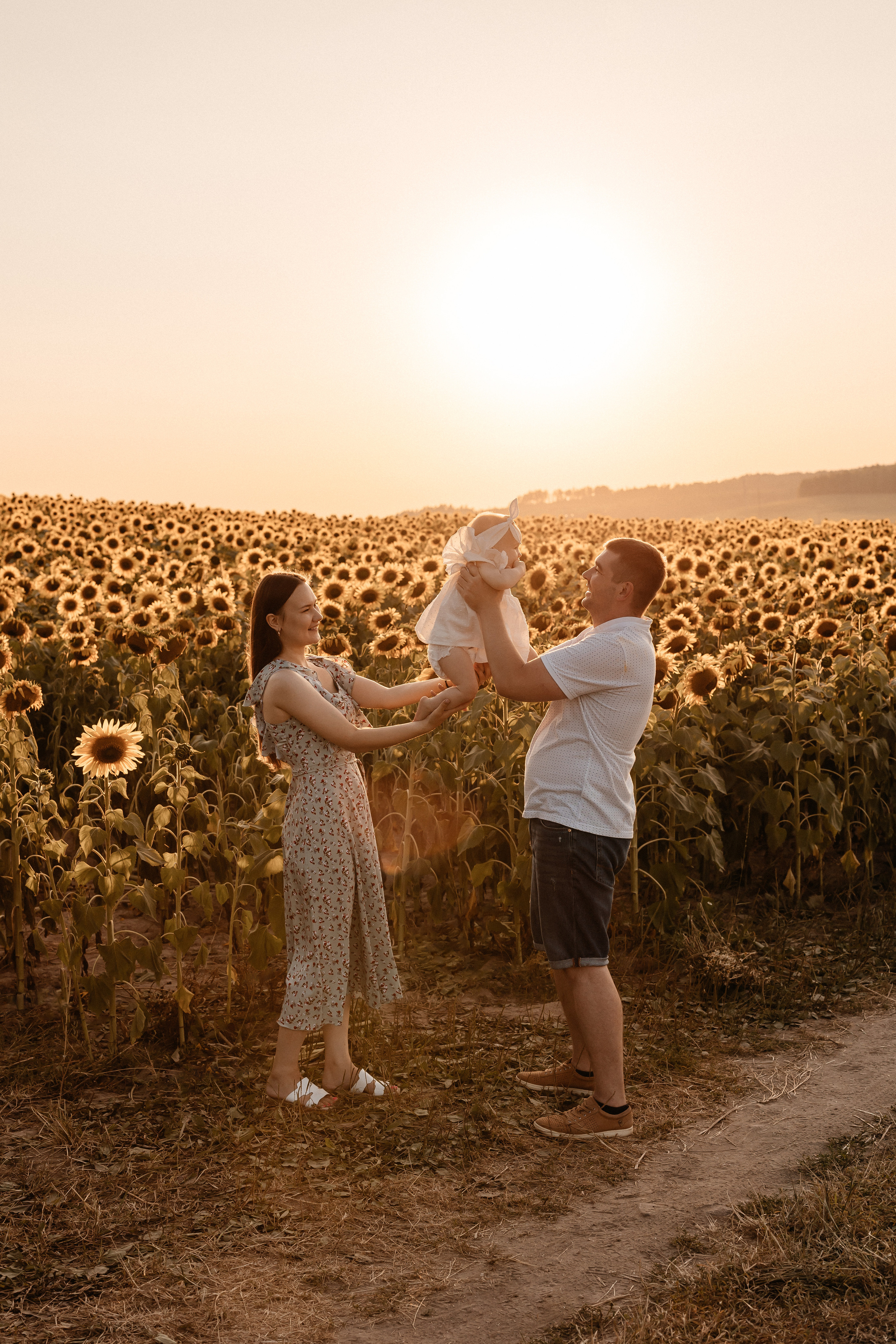 Наталья, Артем и Ксюша. Семейный фотограф Минск Усова Ольга