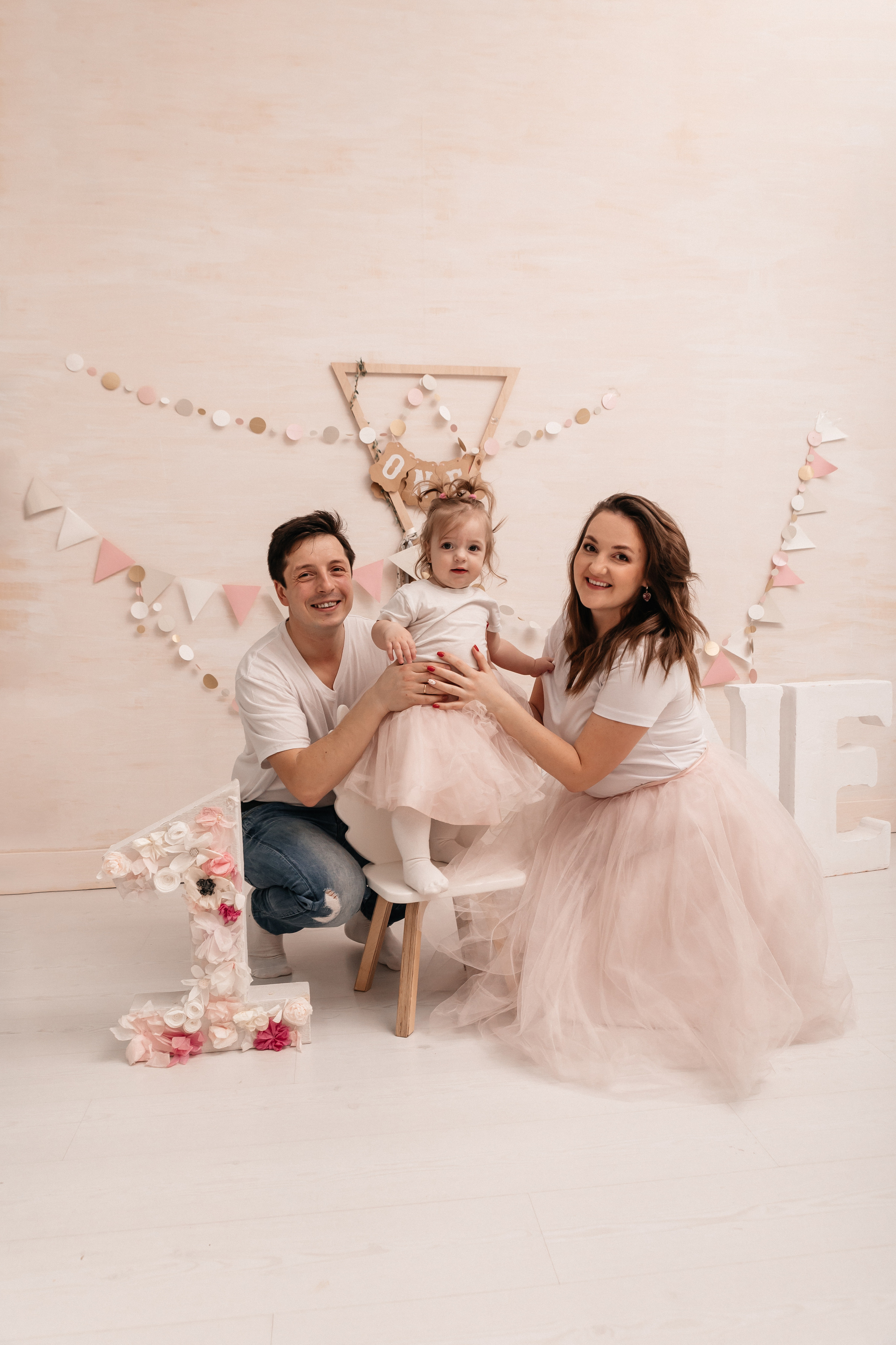 Элла, Андрей и Белла. Семейный фотограф Минск Усова Ольга