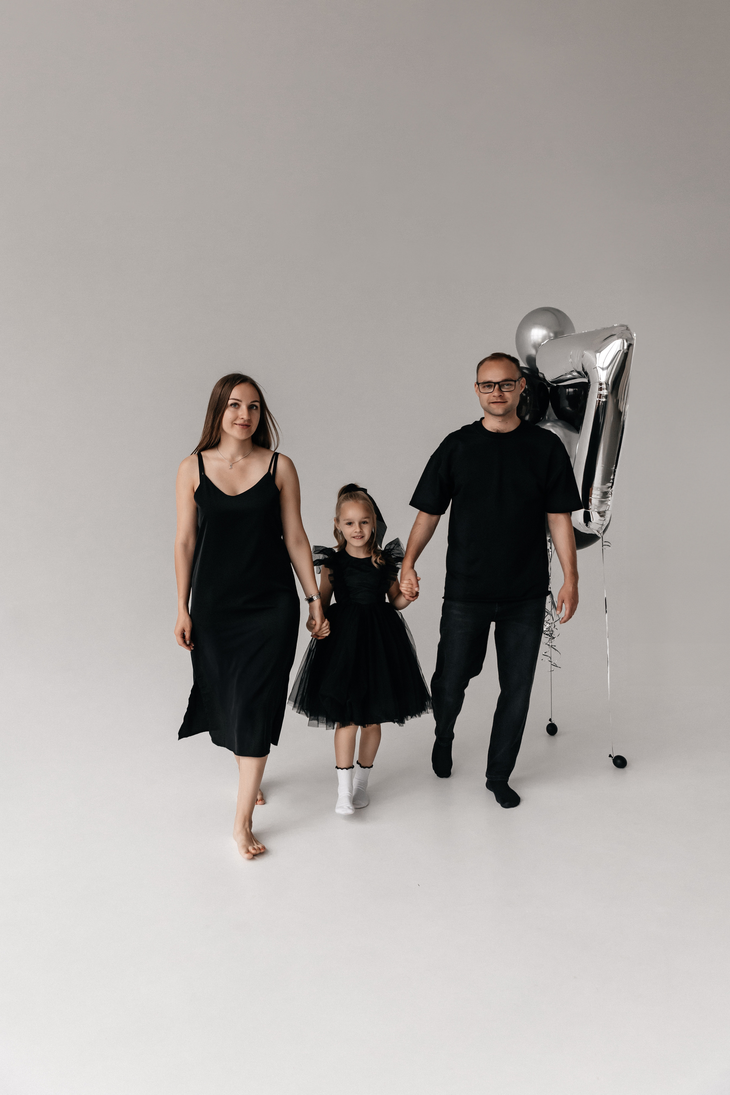 Анастасия, Александра и Дмитрий. Семейный фотограф Минск Усова Ольга