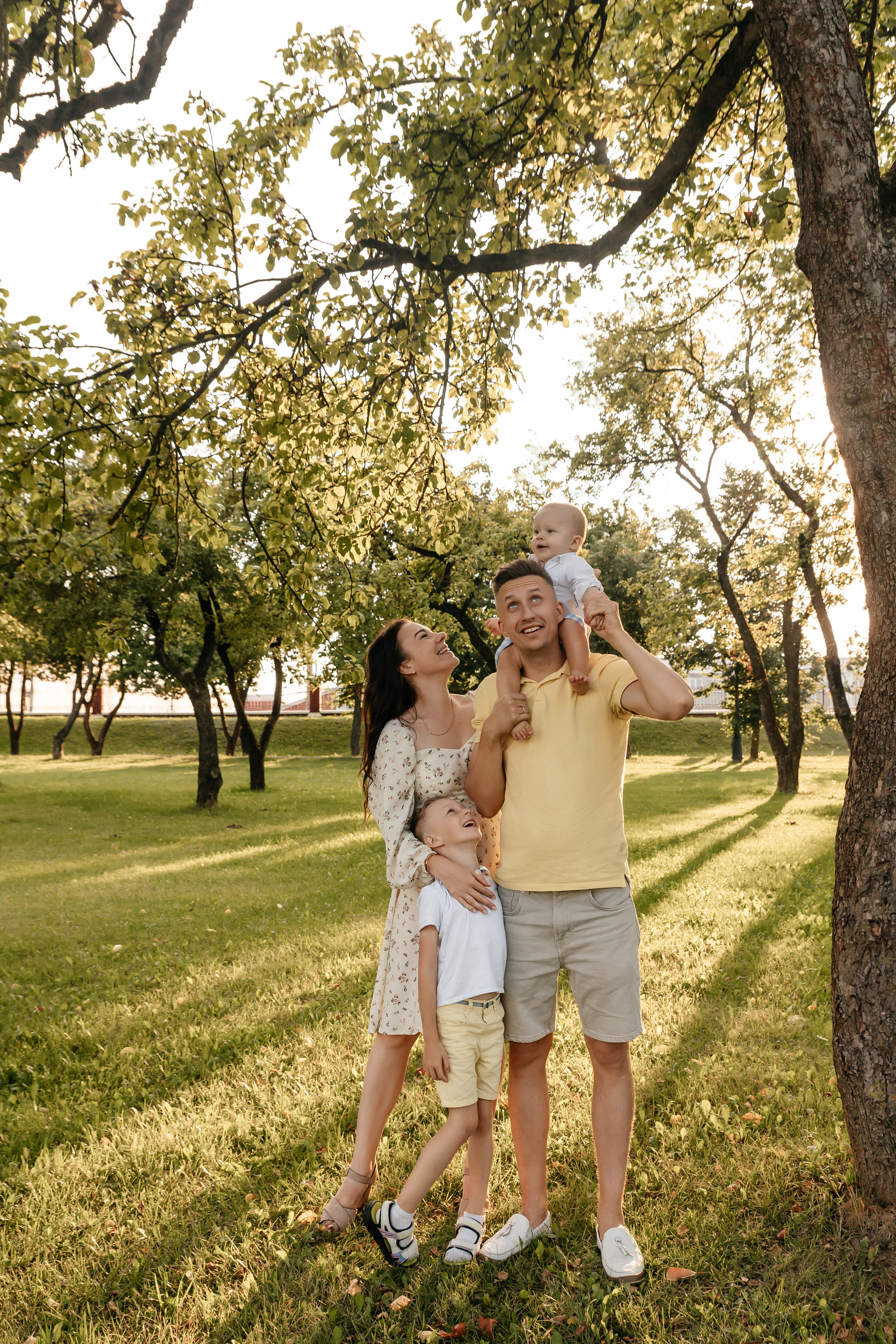 Алеся, Владимир, Рома и Никита. Семейный фотограф Минск Усова Ольга