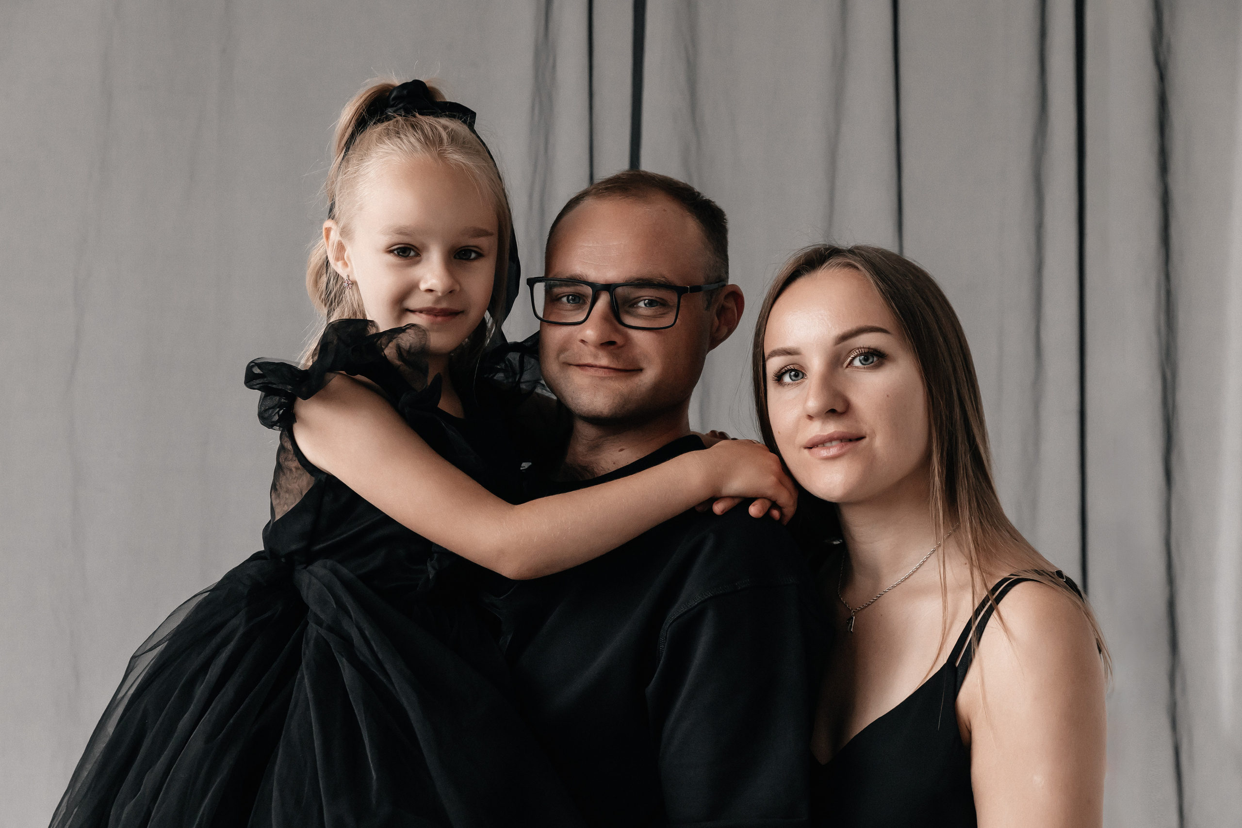 Анастасия, Александра и Дмитрий. Семейный фотограф Минск Усова Ольга