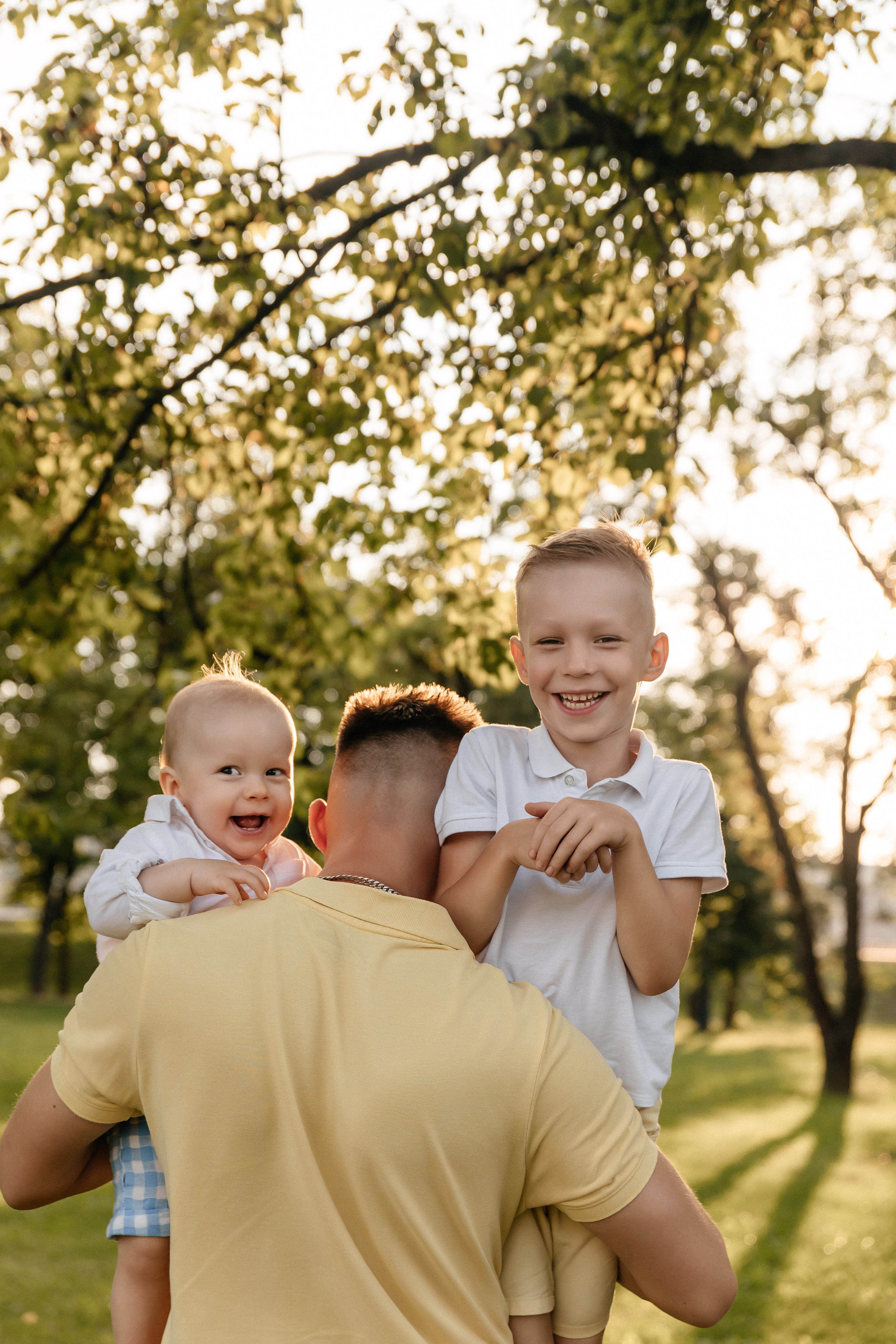 Алеся, Владимир, Рома и Никита. Семейный фотограф Минск Усова Ольга