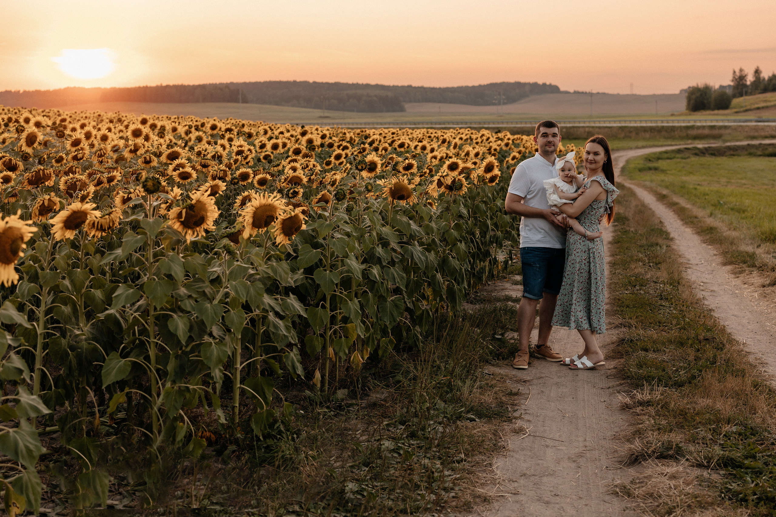 Наталья, Артем и Ксюша. Семейный фотограф Минск Усова Ольга