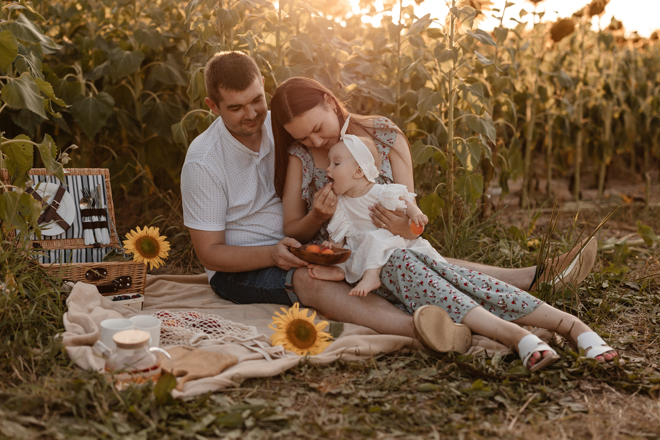 Наталья, Артем и Ксюша. Семейный фотограф Минск Усова Ольга