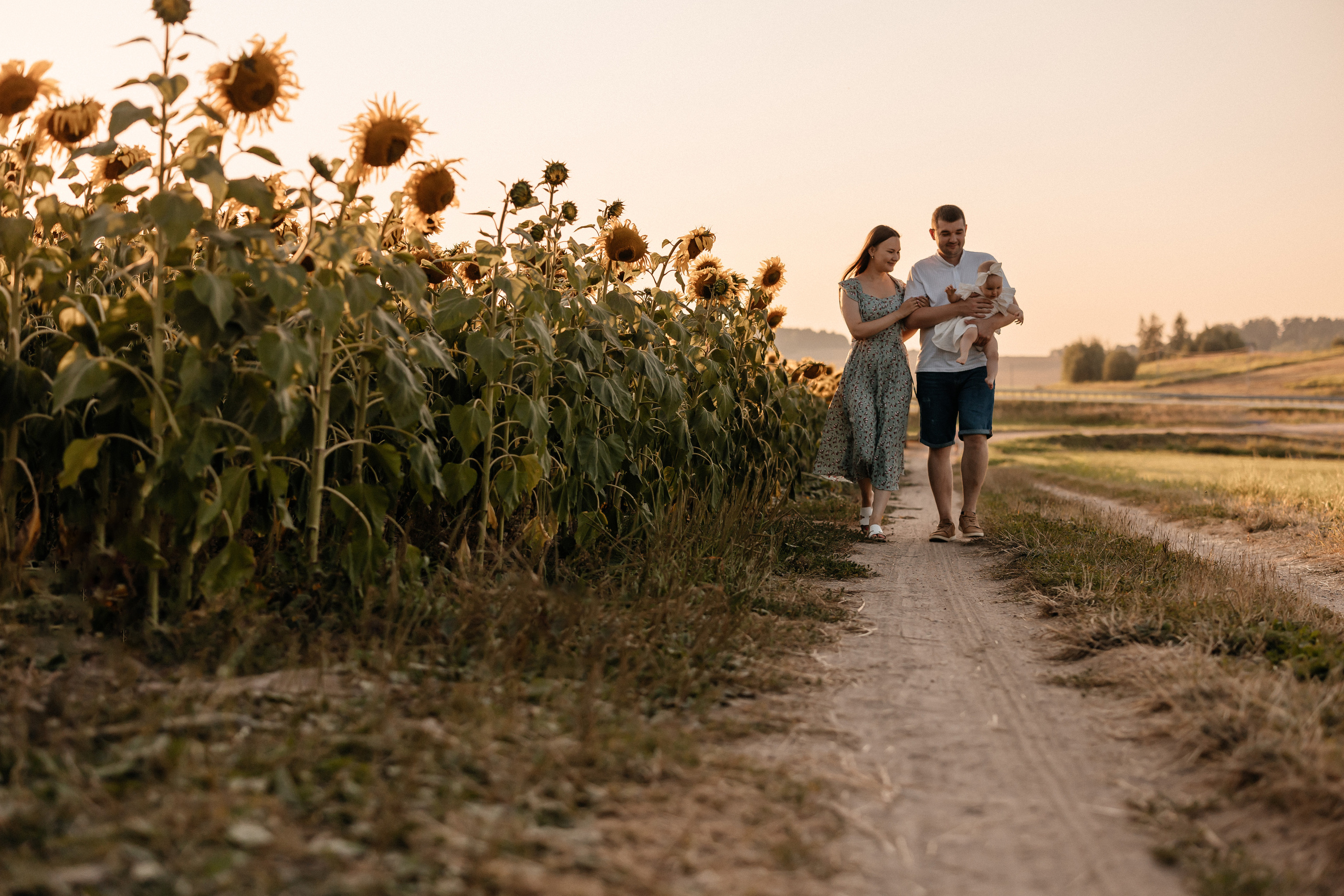 Наталья, Артем и Ксюша. Семейный фотограф Минск Усова Ольга