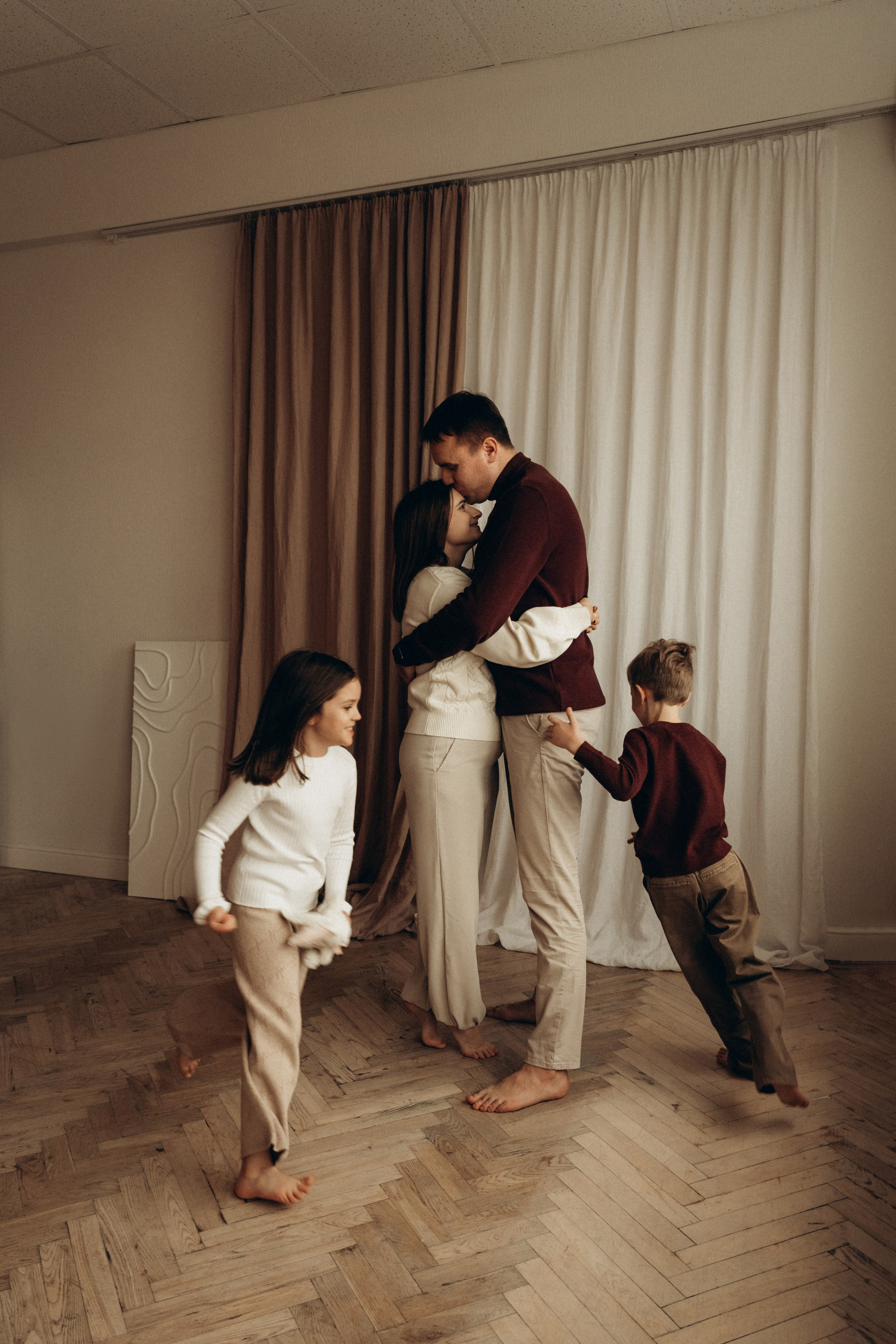 Маша, Дима, Верочка и Артёмка. Фотограф Мария Миллс | Минск