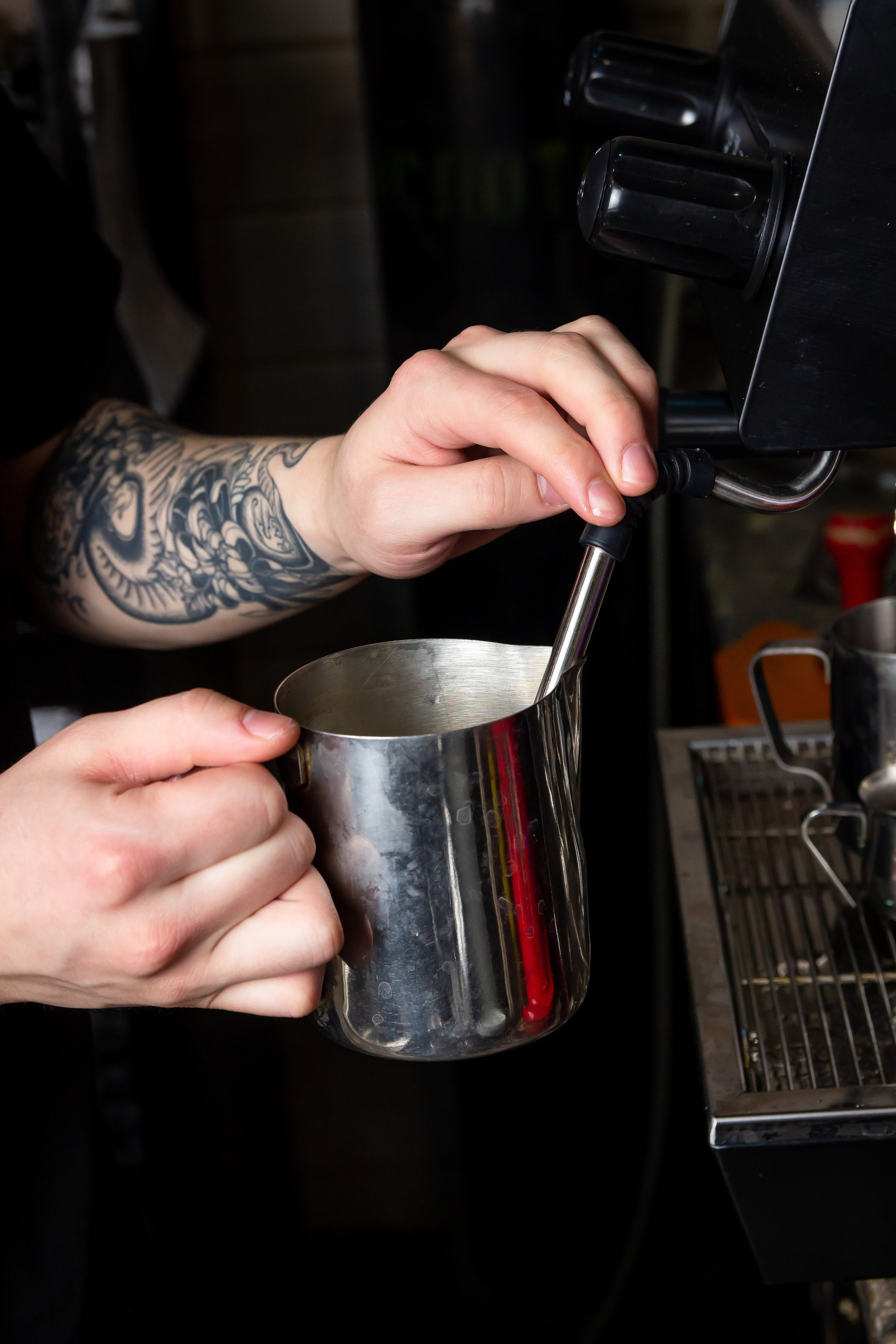 Бар. Александр Стряпунин — предметный фотограф в Улан-Удэ