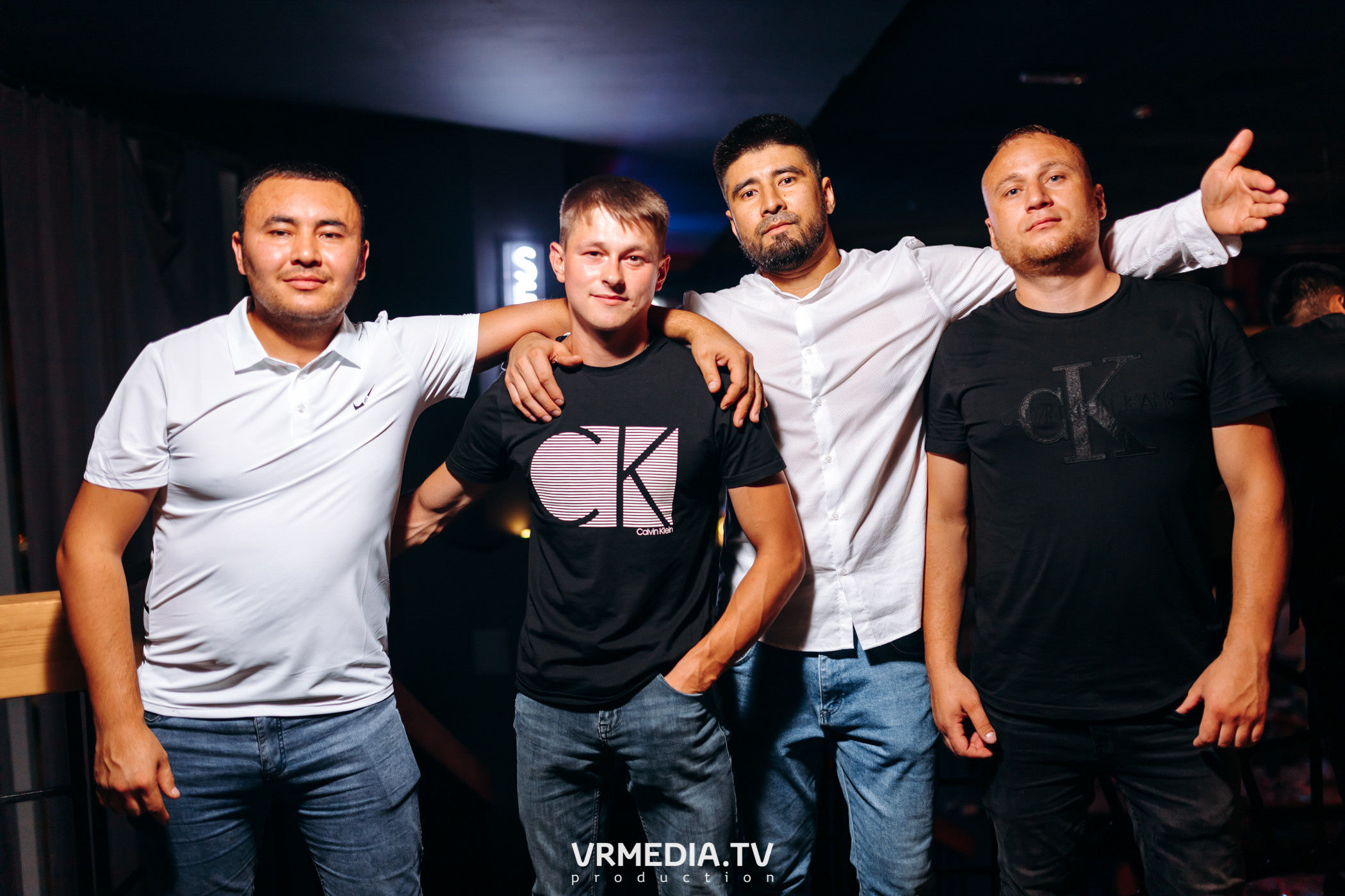 Выходные в баре «DOSKI»