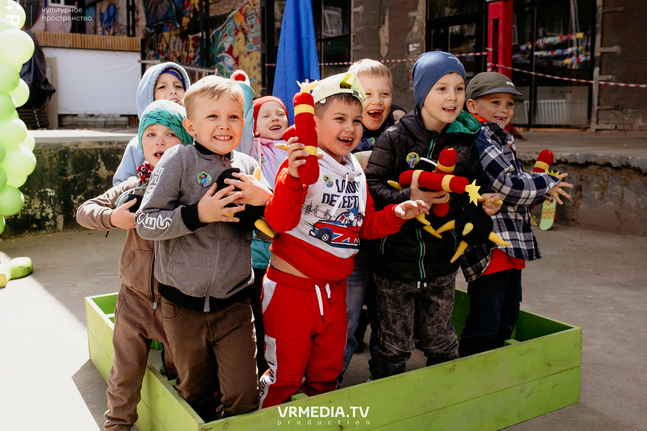 ВСТРЕЧАЙ ЛЕТО С DETISKAZKA42 в культурном пространстве «Редакция»