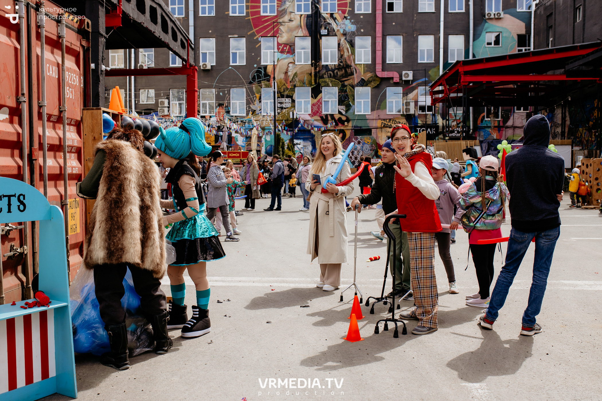 ВСТРЕЧАЙ ЛЕТО С DETISKAZKA42 в культурном пространстве «Редакция»