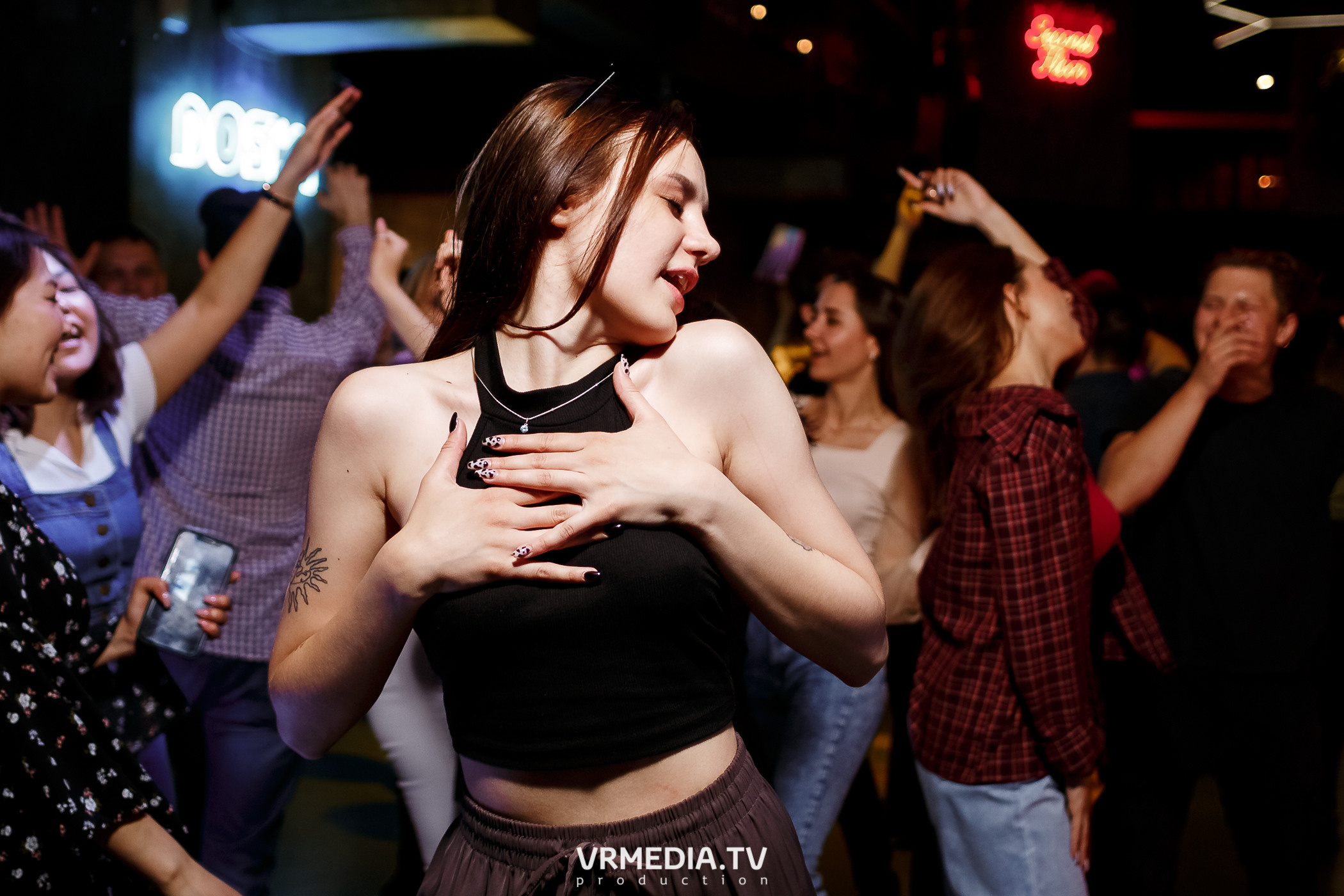 Выходные в баре «DOSKI»