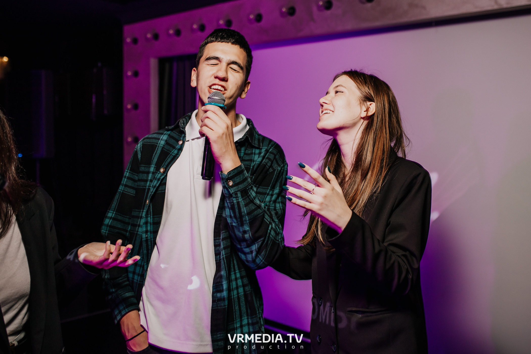 IQ party в караоке-баре «Volna»