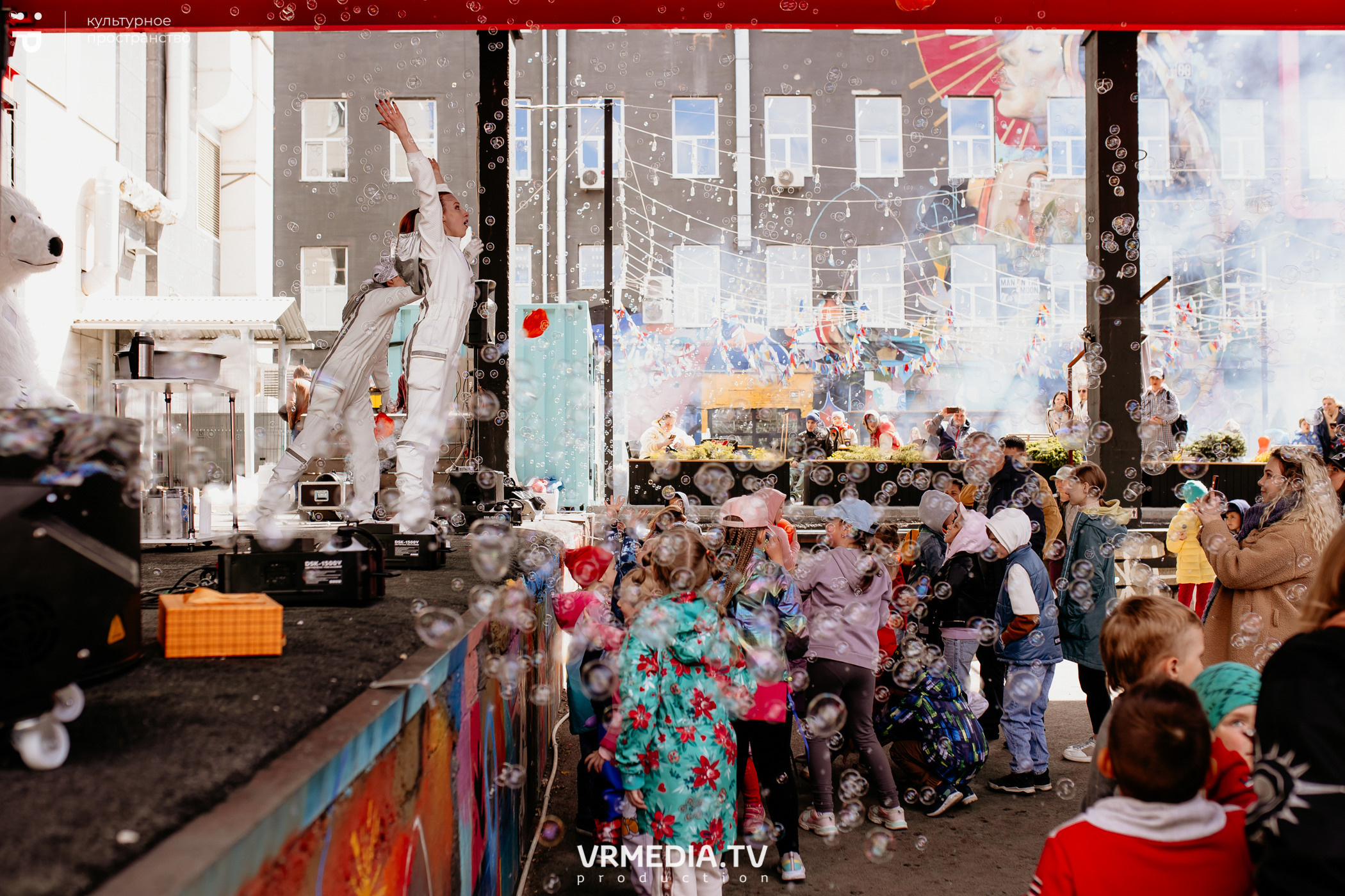 ВСТРЕЧАЙ ЛЕТО С DETISKAZKA42 в культурном пространстве «Редакция»