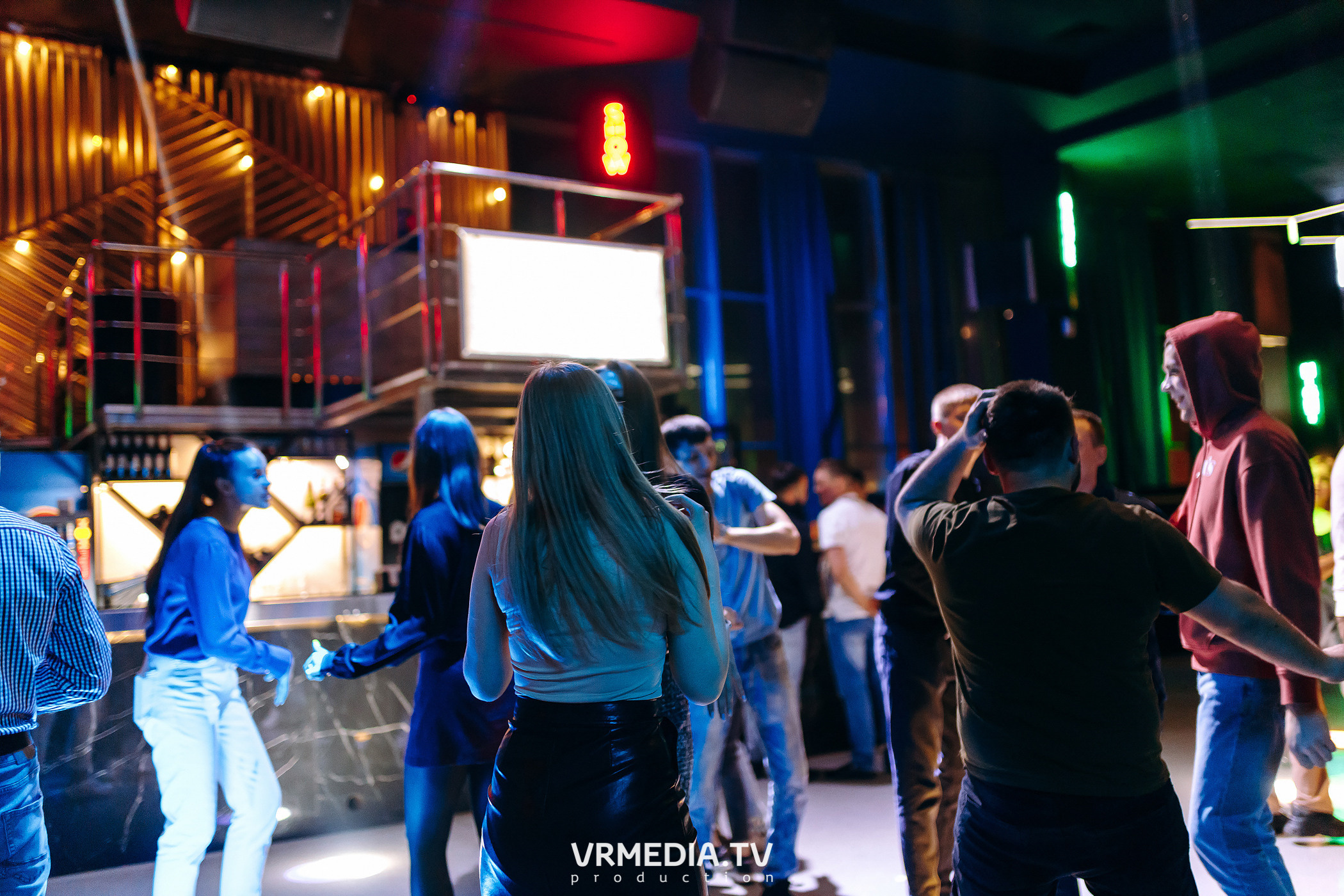 Выходные в баре «DOSKI»