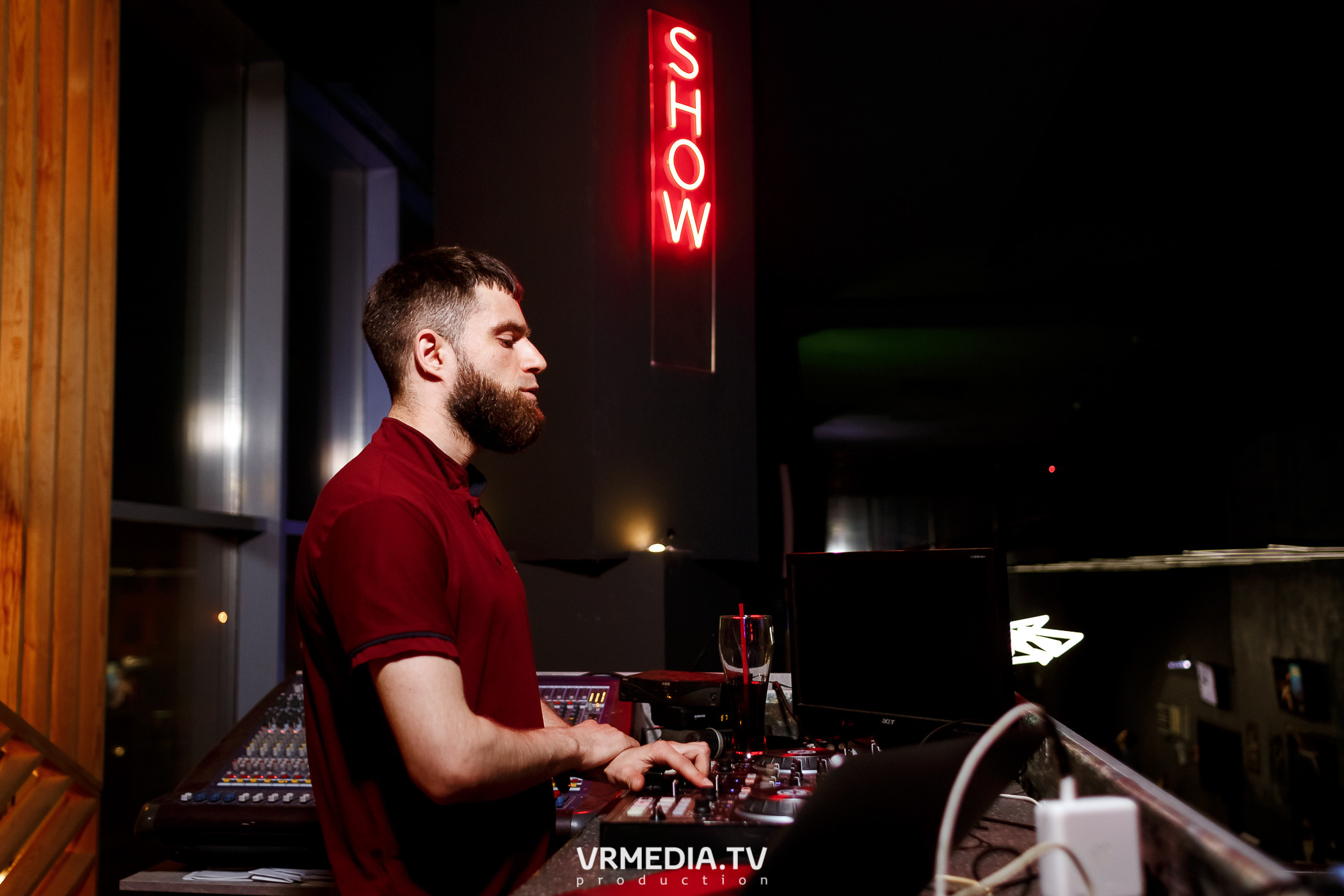 Выходные в баре «DOSKI»