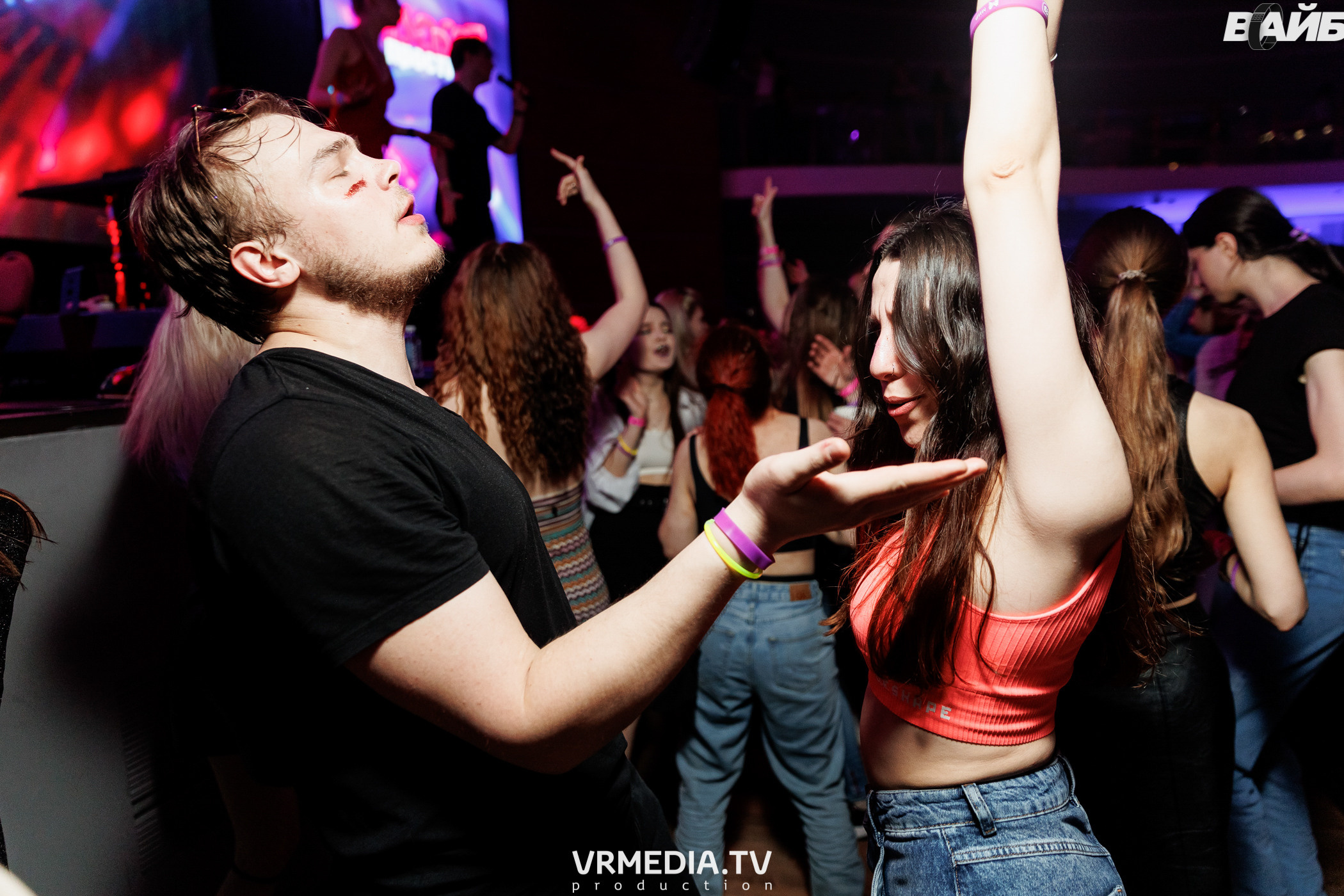 Молодость простит