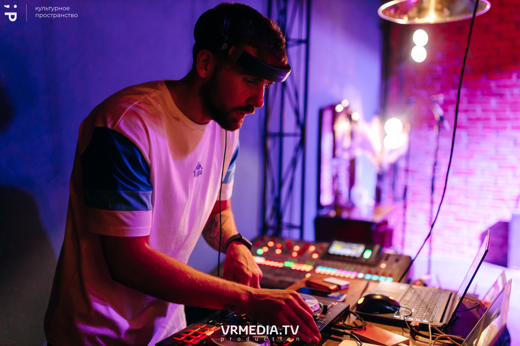 #Редакция_Лето: Warm Inside в культурном пространстве «Редакция»