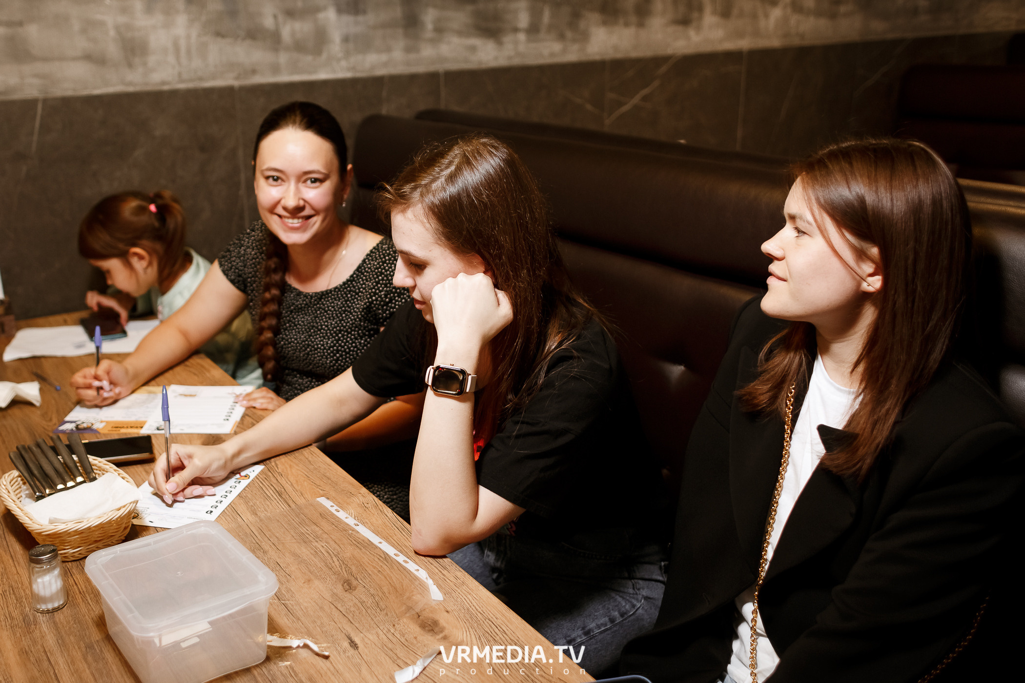 WOW QUIZ в баре «DOSKI»