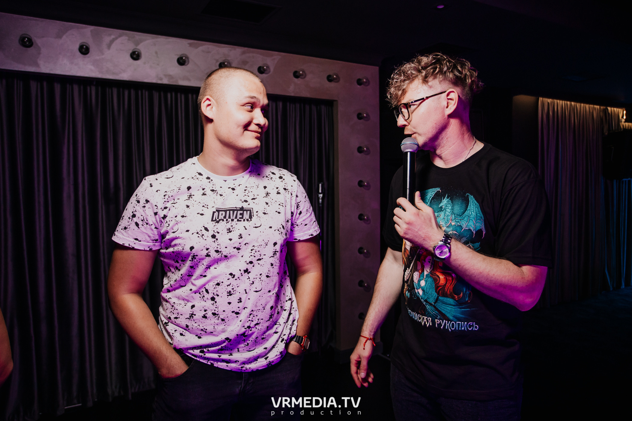 Русский рок в караоке-баре «Volna»