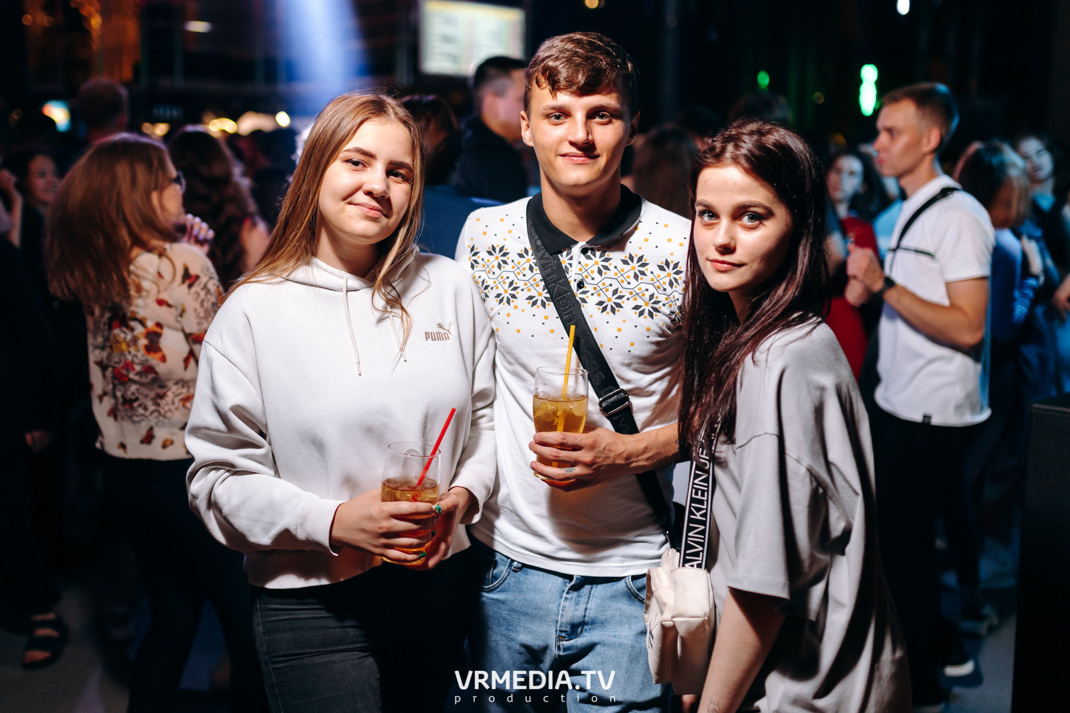 Выходные в баре «DOSKI»