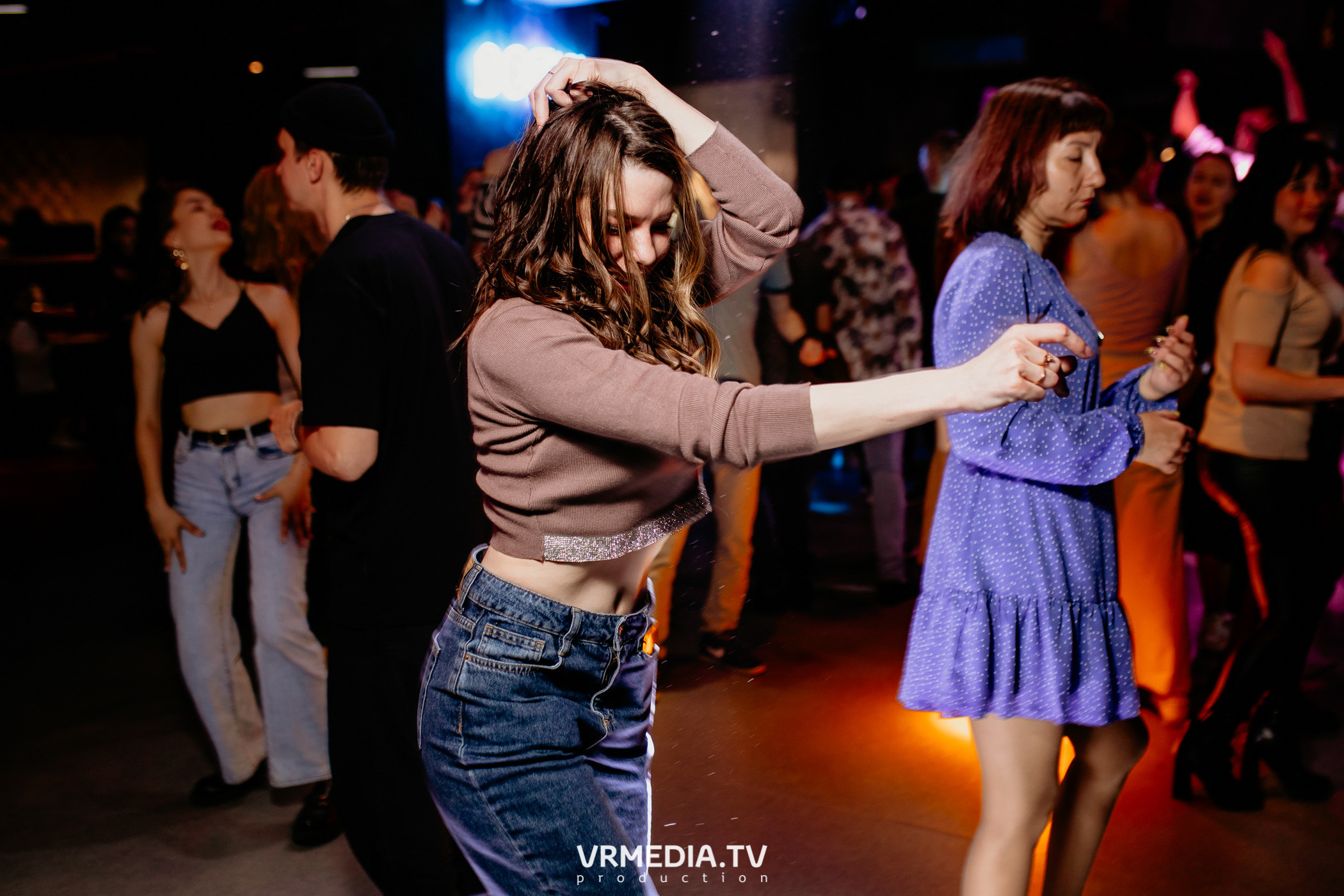 Выходные в баре «DOSKI»