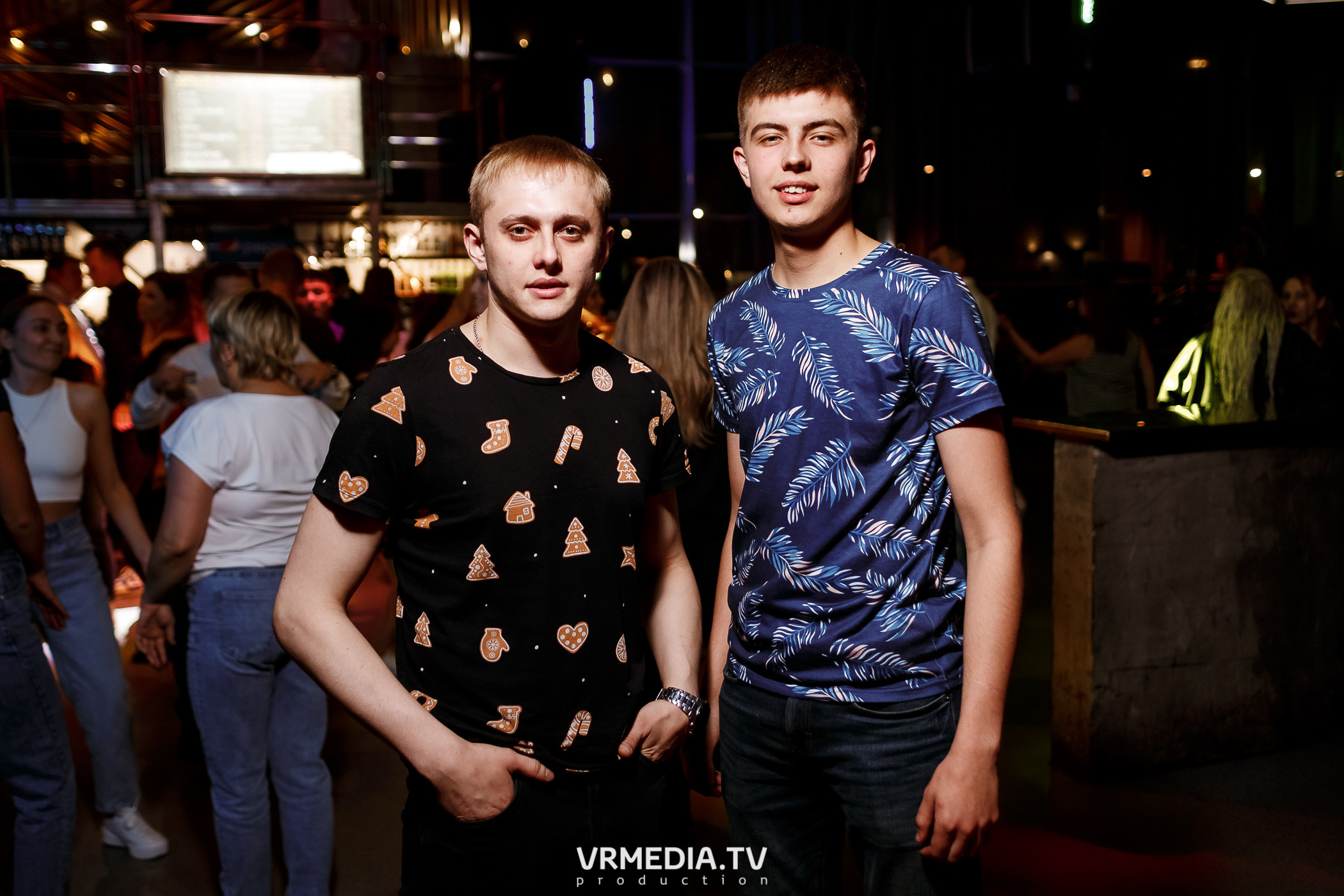 Выходные в баре «DOSKI»