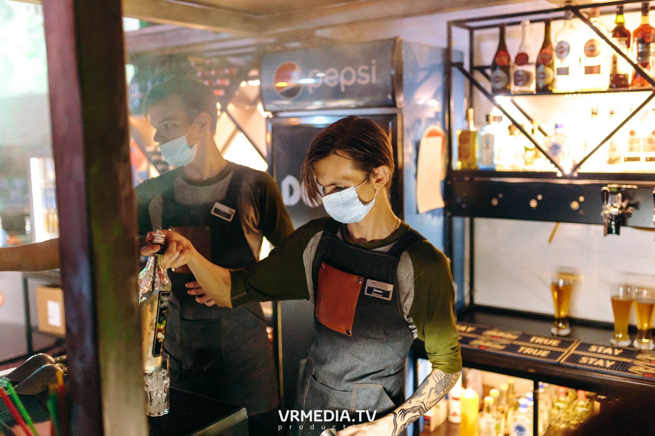 Выходные в баре «DOSKI»