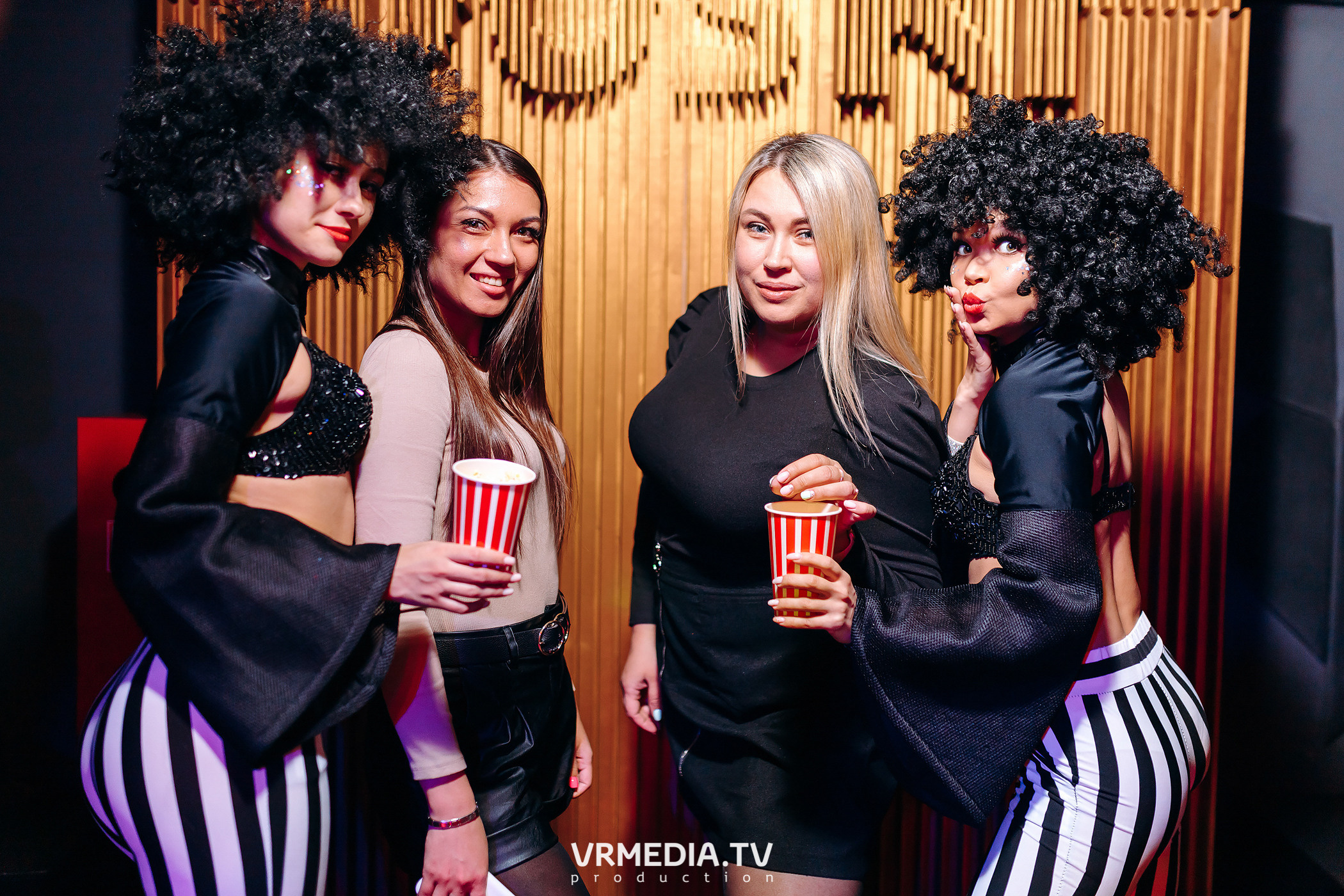 Выходные в баре «DOSKI»