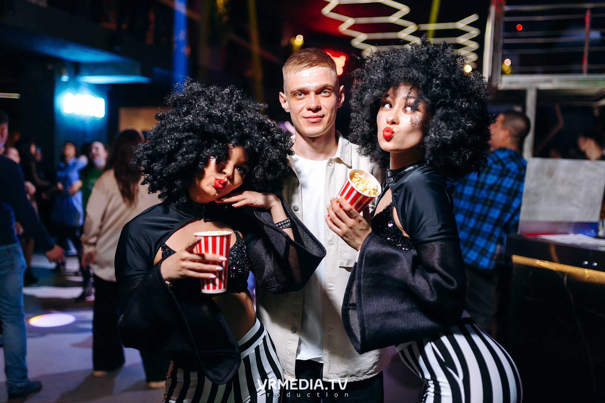 Выходные в баре «DOSKI»