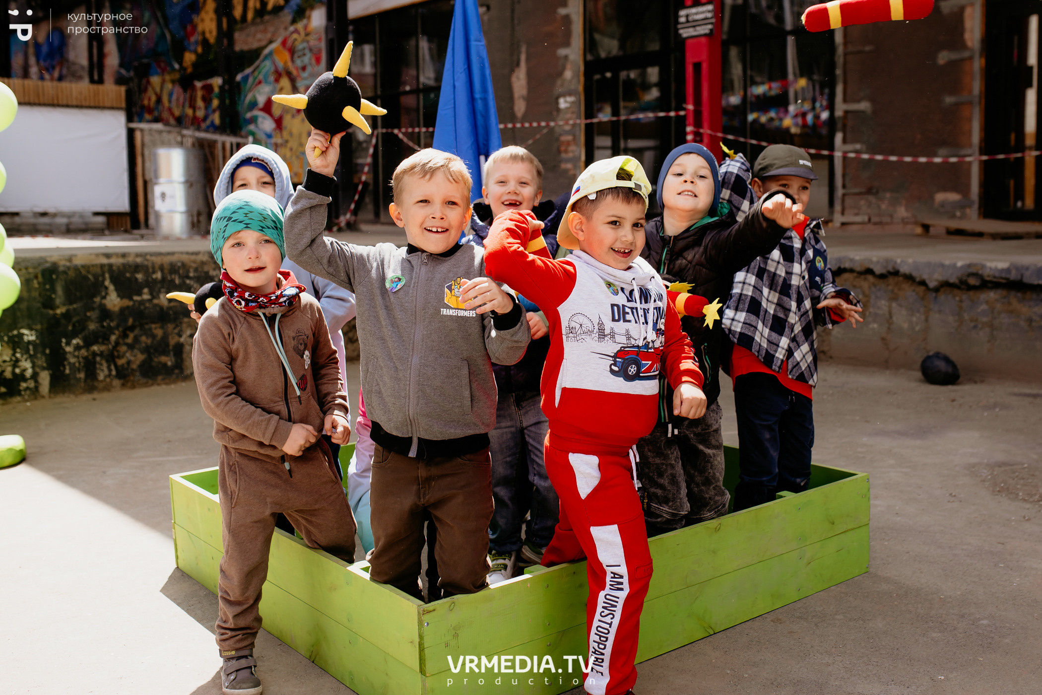 ВСТРЕЧАЙ ЛЕТО С DETISKAZKA42 в культурном пространстве «Редакция»