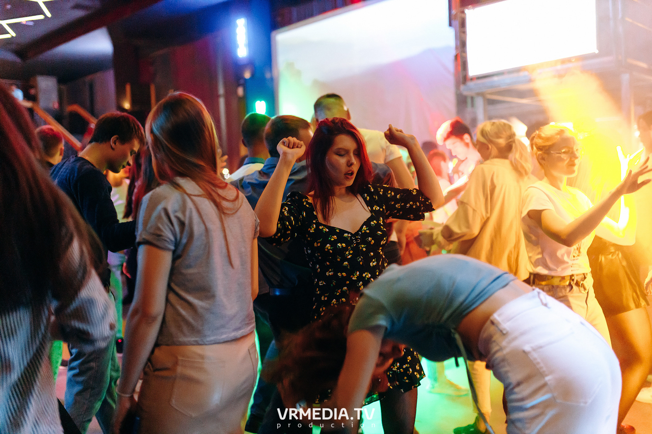 Выходные в баре «DOSKI»