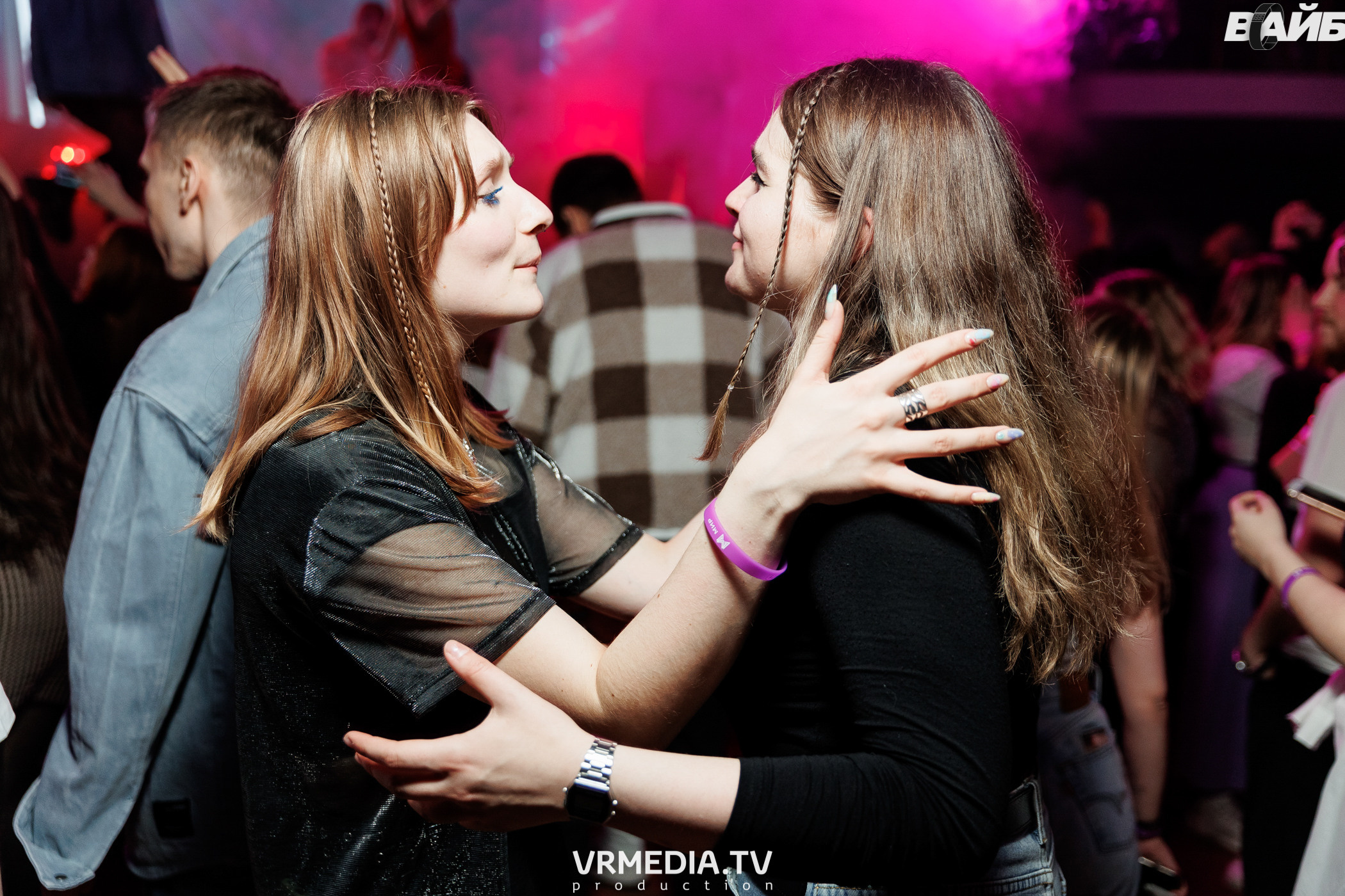 Молодость простит