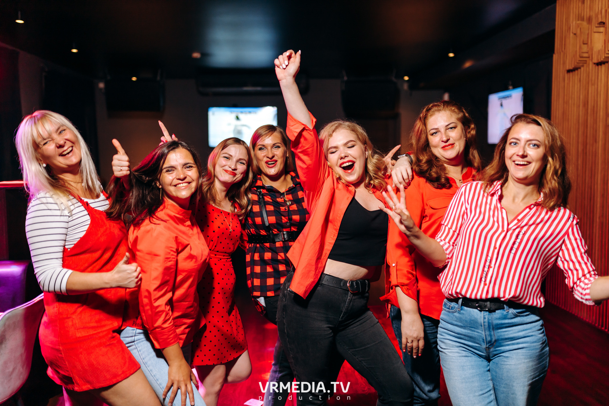 Выходные в баре «DOSKI»