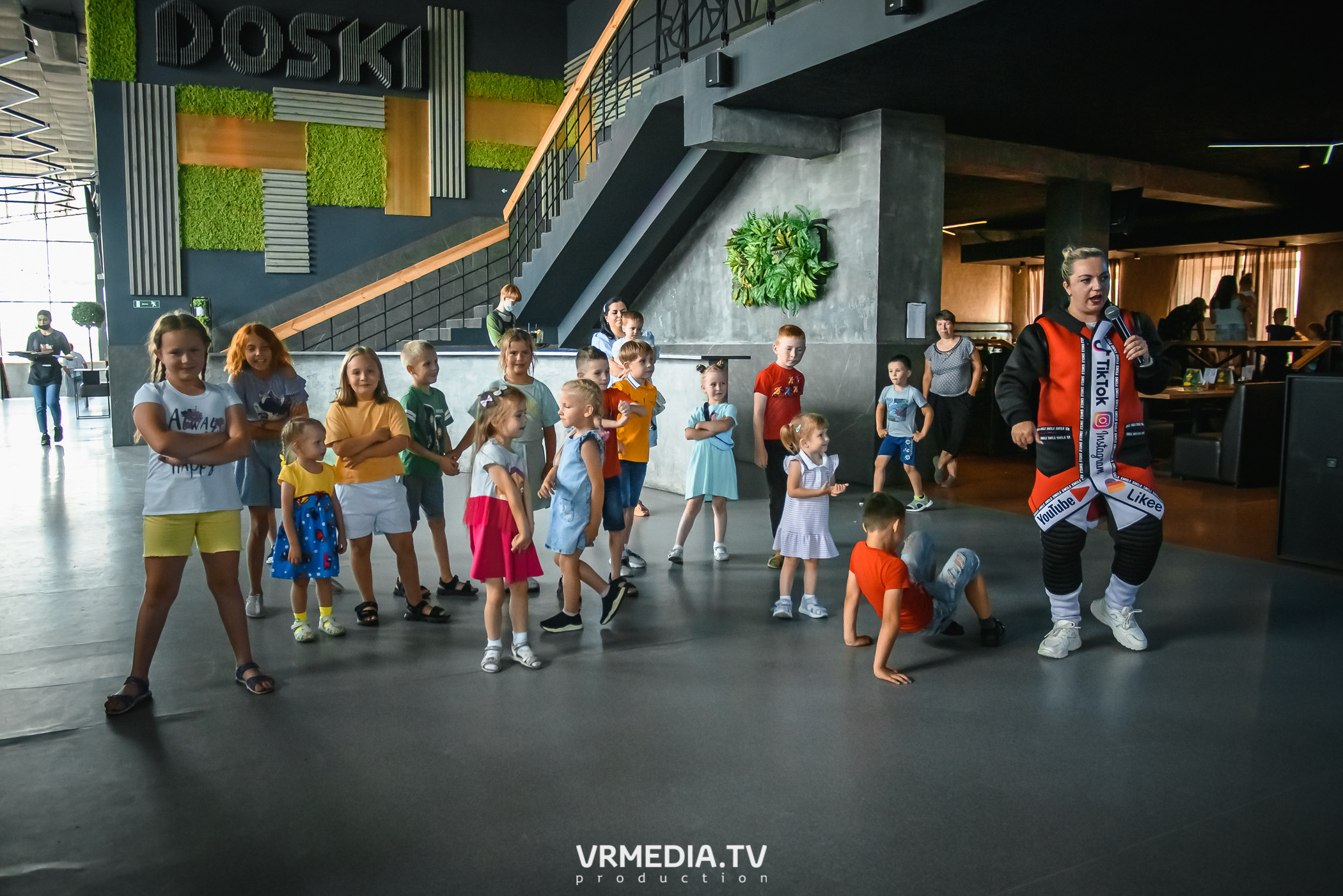 Baby time в баре «DOSKI»