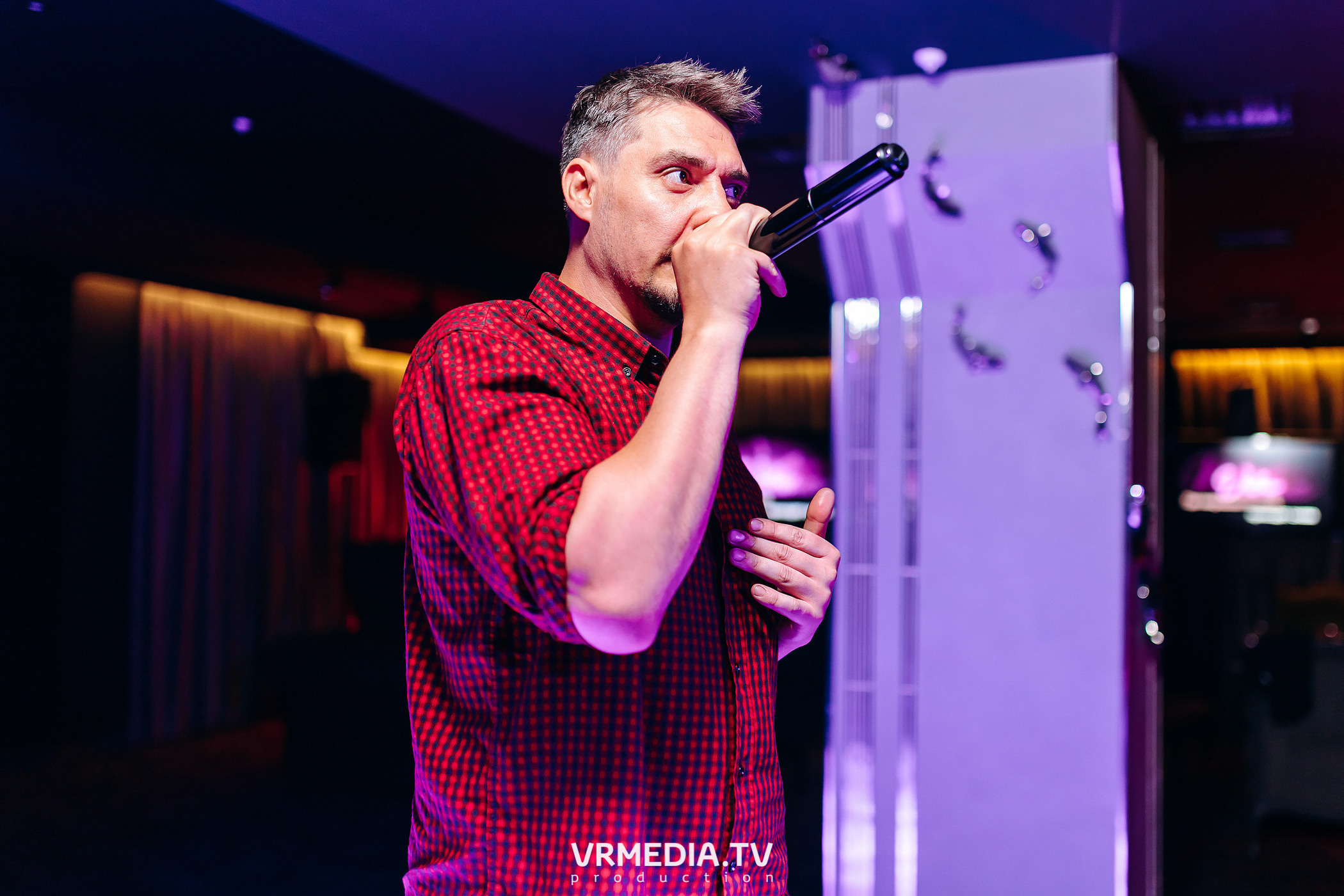 Золотая пятница в караоке-баре «Volna»