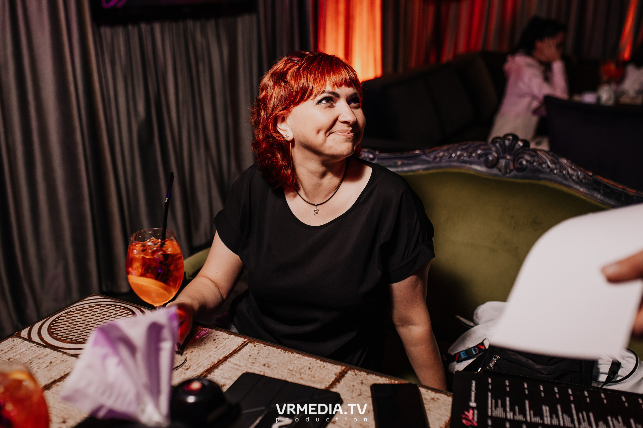 Пятничная вечеринка в караоке-баре «Volna»