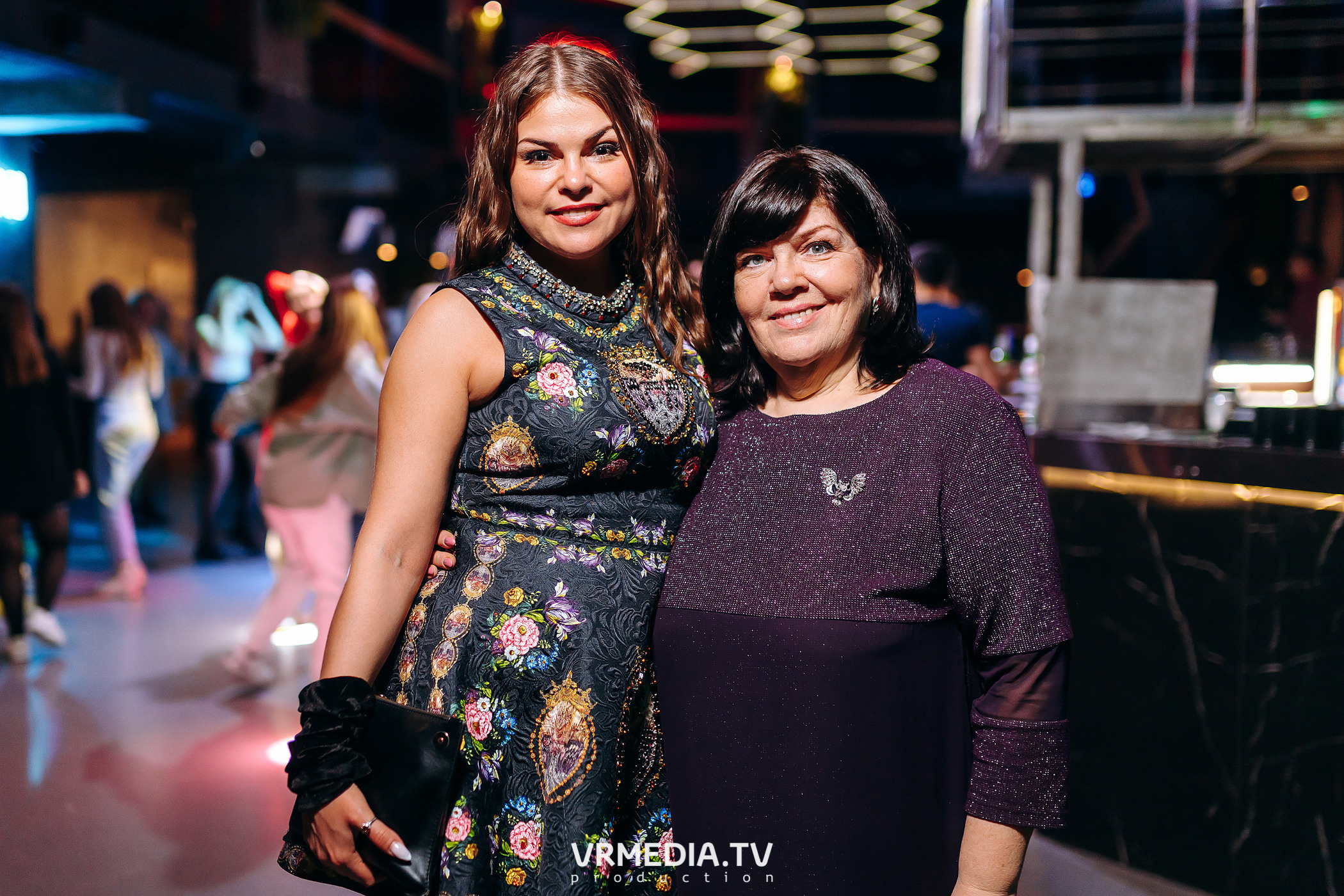 Выходные в баре «DOSKI»