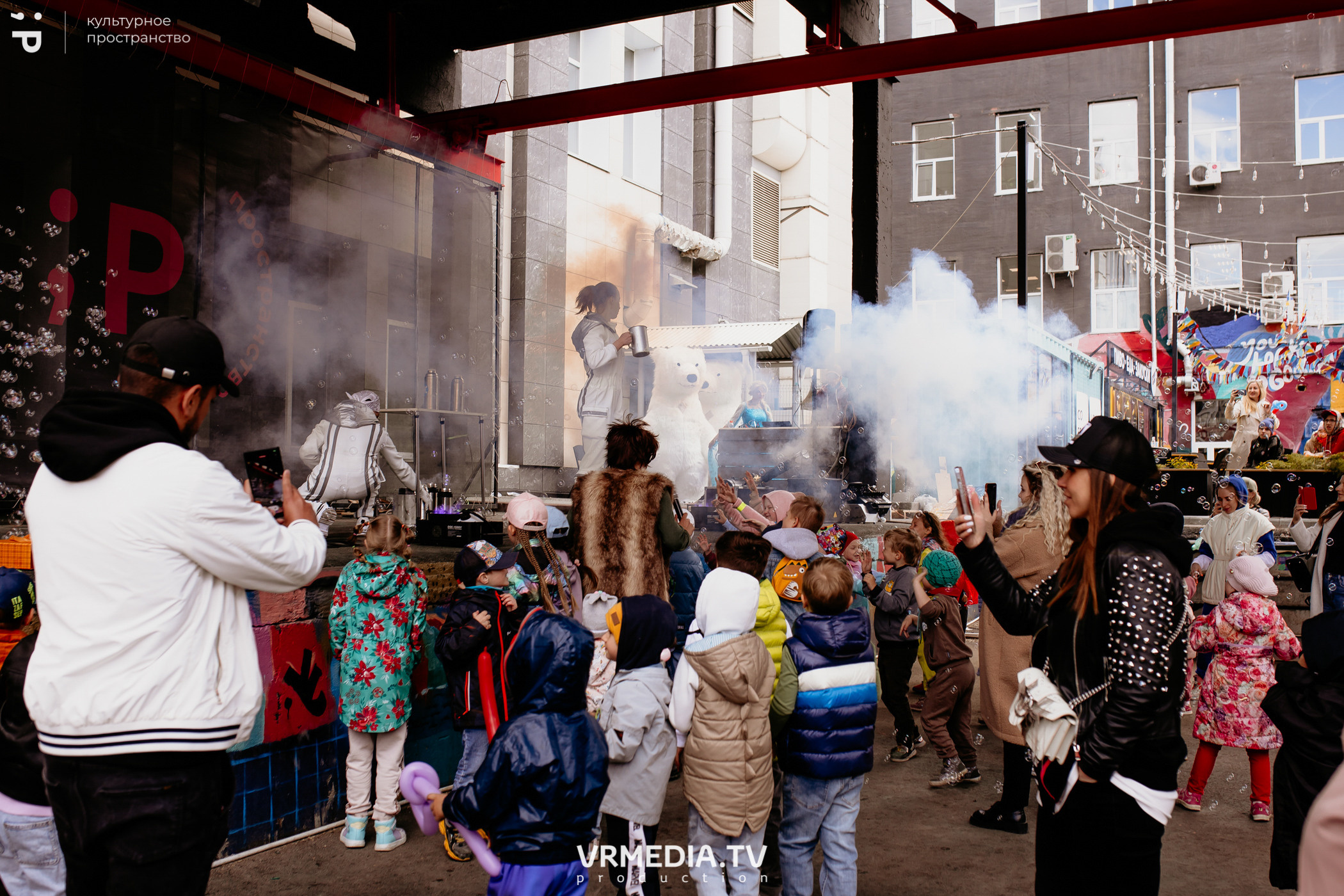 ВСТРЕЧАЙ ЛЕТО С DETISKAZKA42 в культурном пространстве «Редакция»