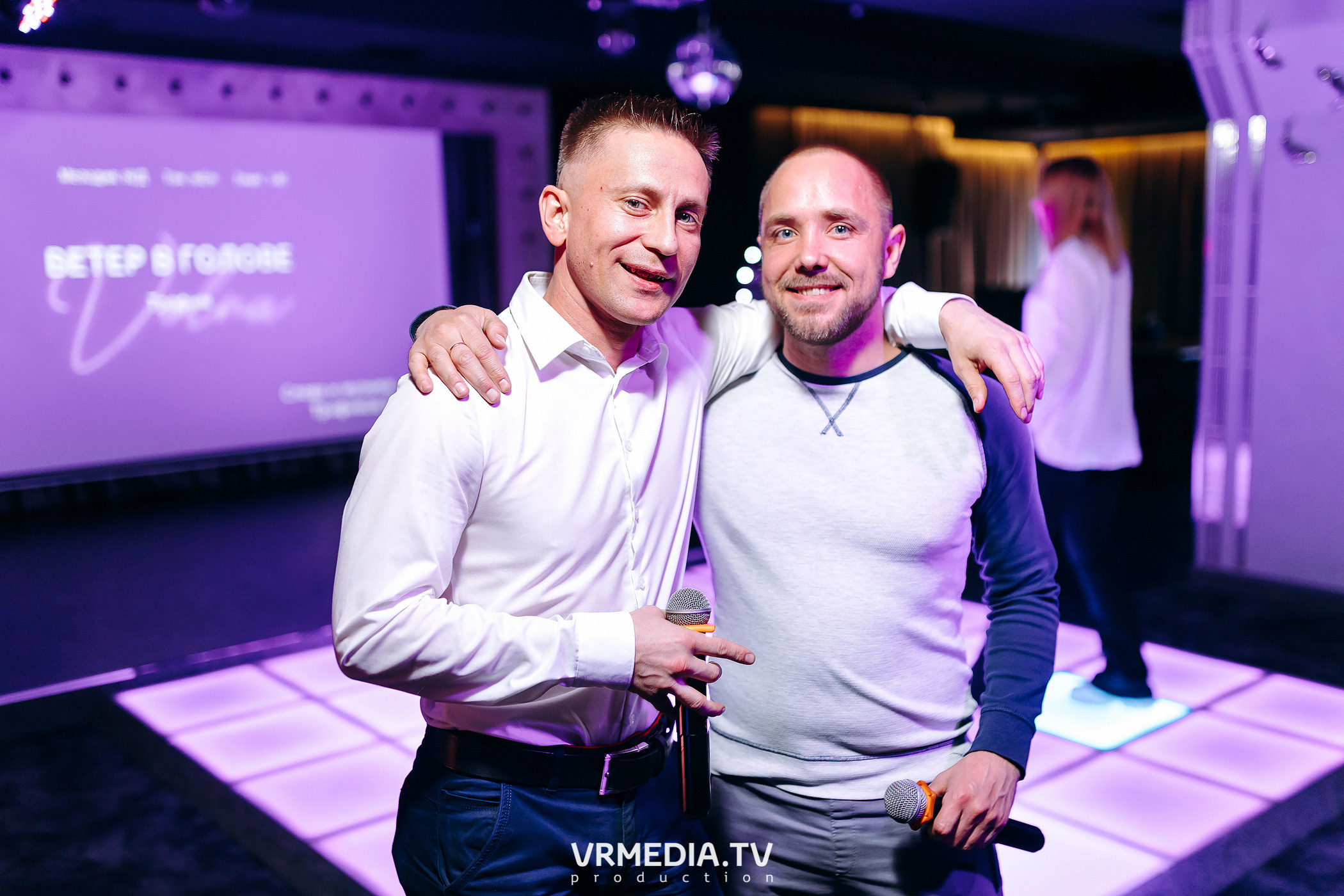 Колесо Фортуны в караоке-баре «Volna»