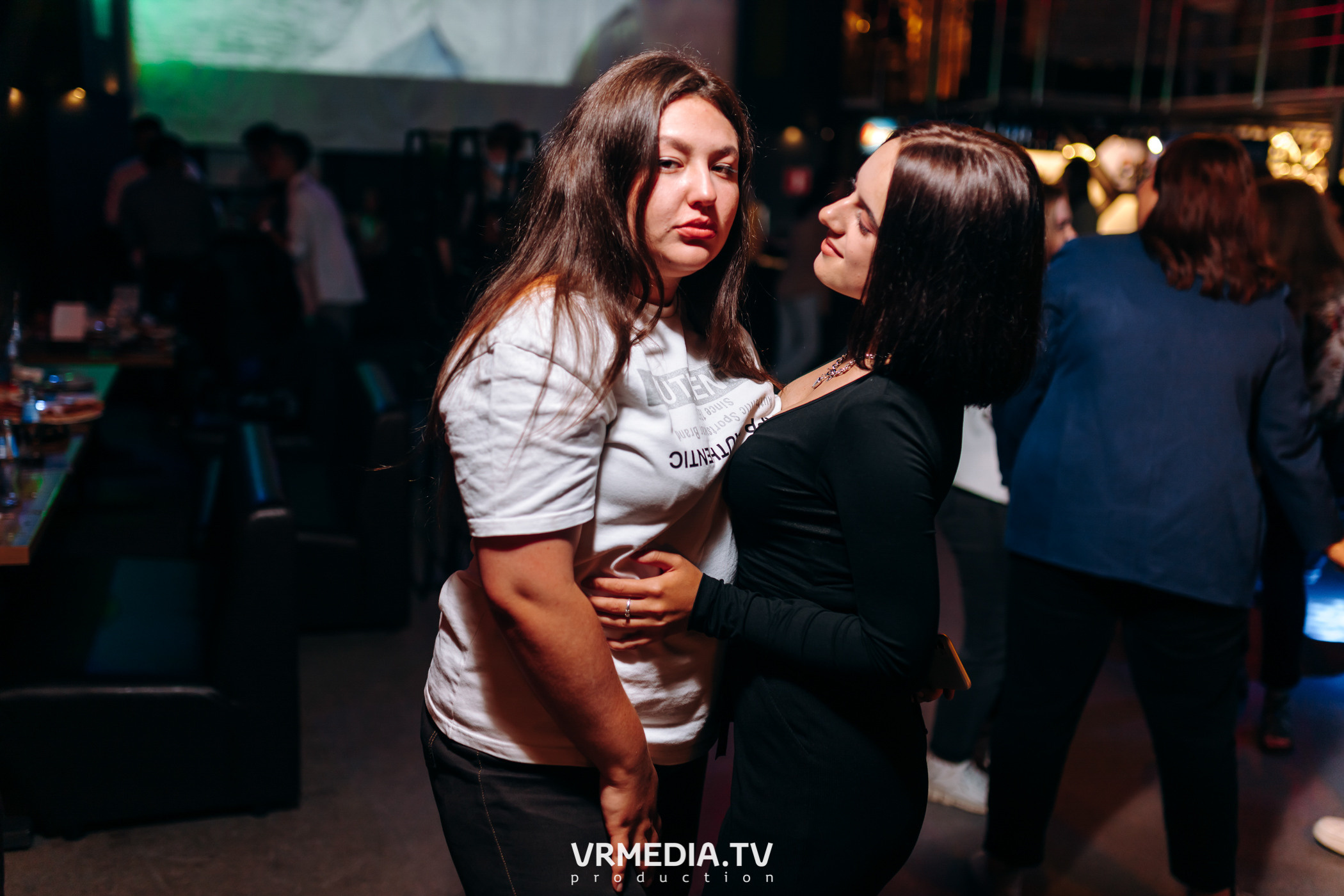 Выходные в баре «DOSKI»