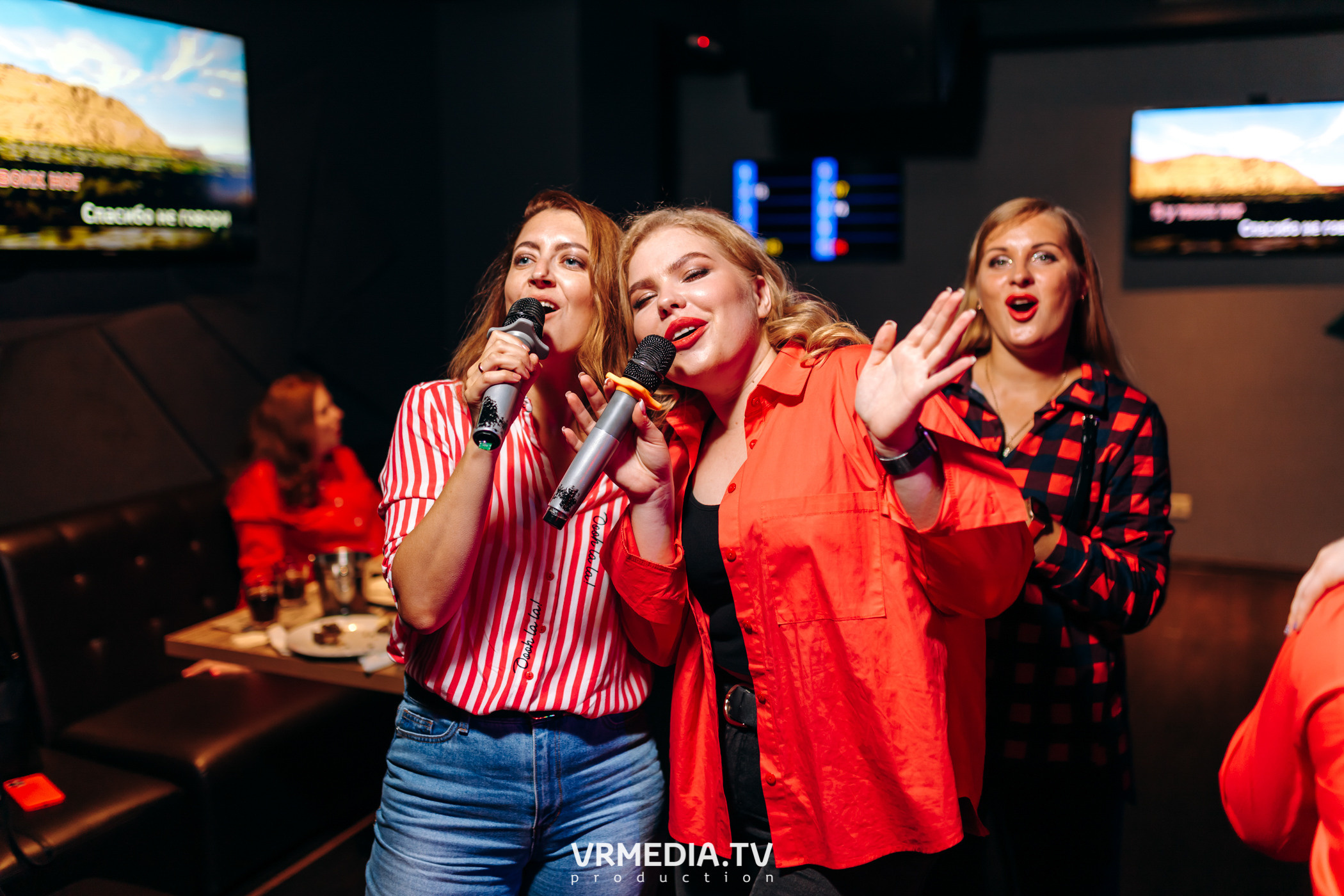 Выходные в баре «DOSKI»